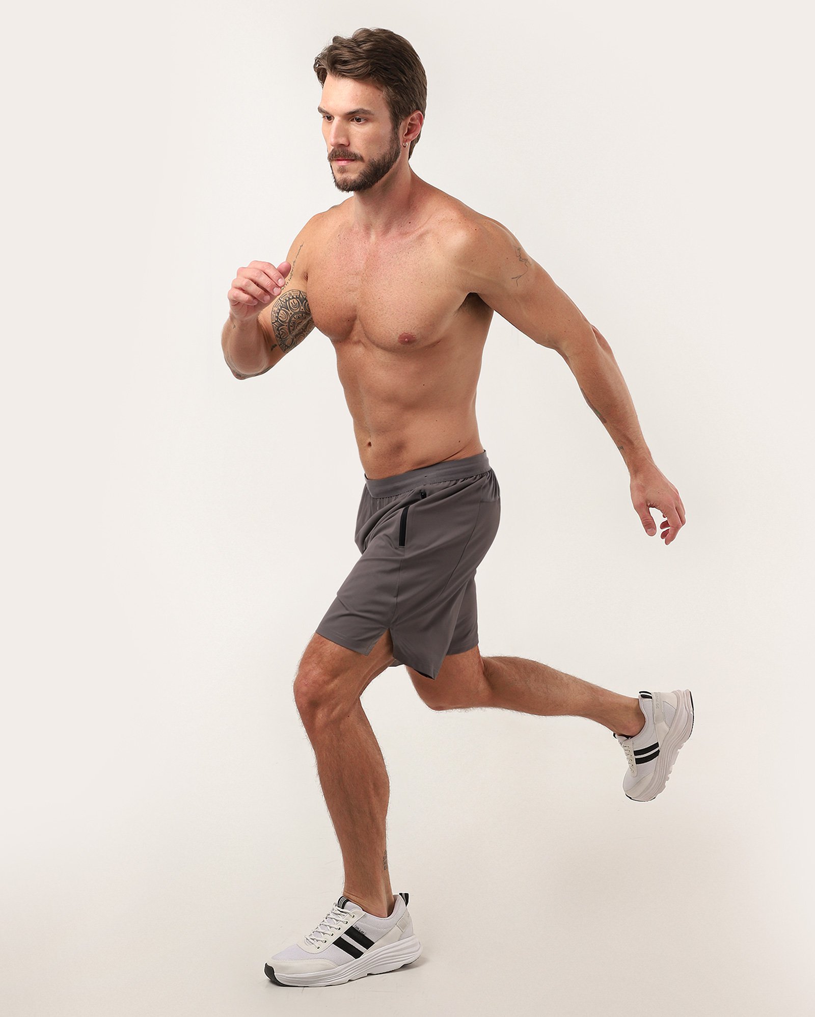 Bermuda masculina de treino com bolso funcional - Cinza | Body Work