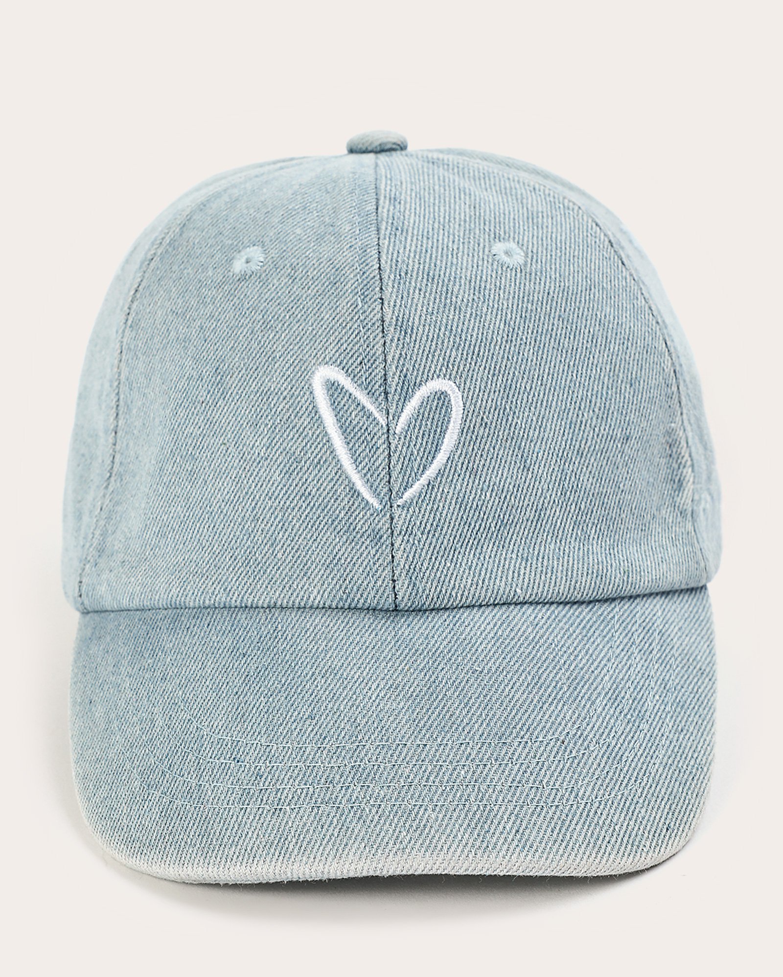 Boné jeans infantil aba curva coração denim claro | Accessori by Riachuelo