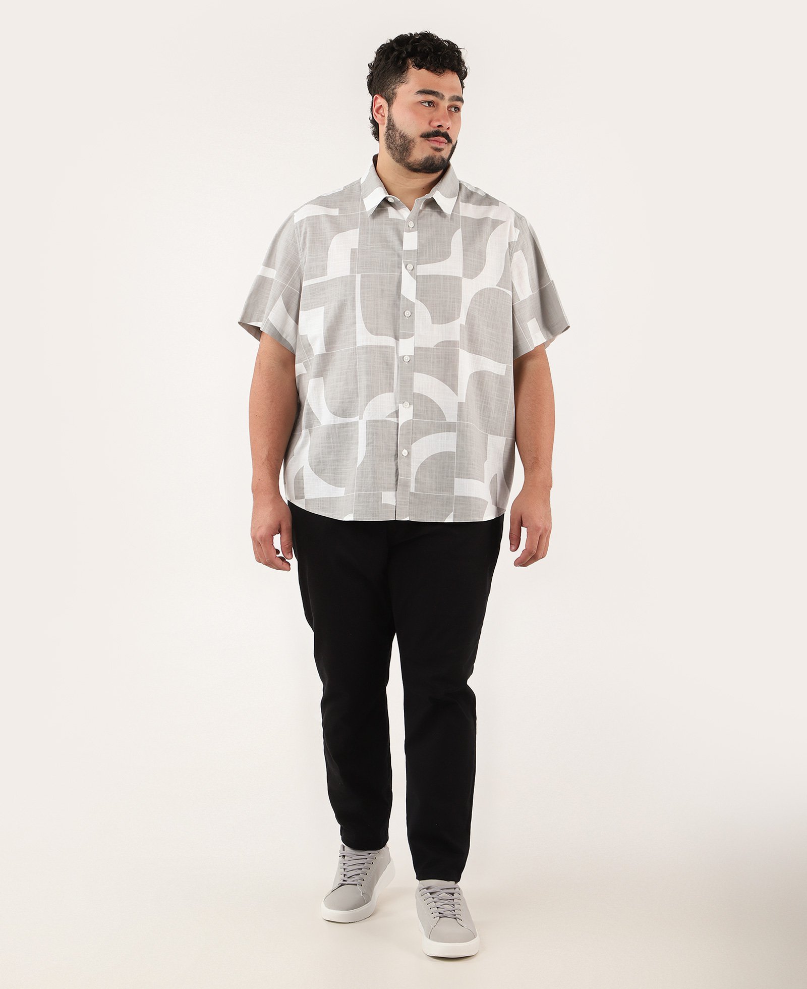 Camisa plus size masculina manga curta estampada - Cinza Claro