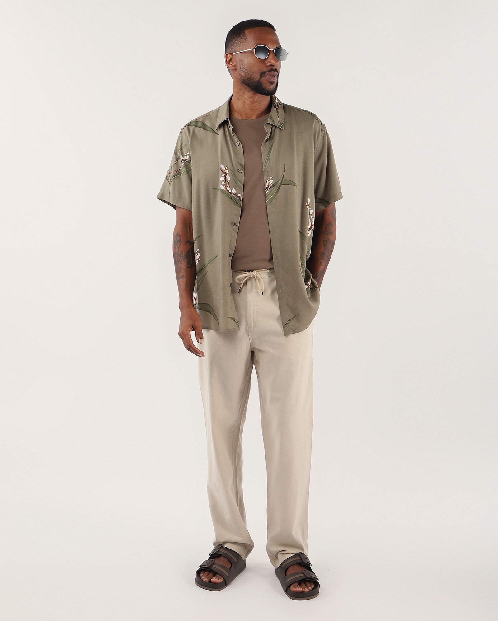 Calça masculina regular com cordão em viscolinho - Bege | Original by Riachuelo