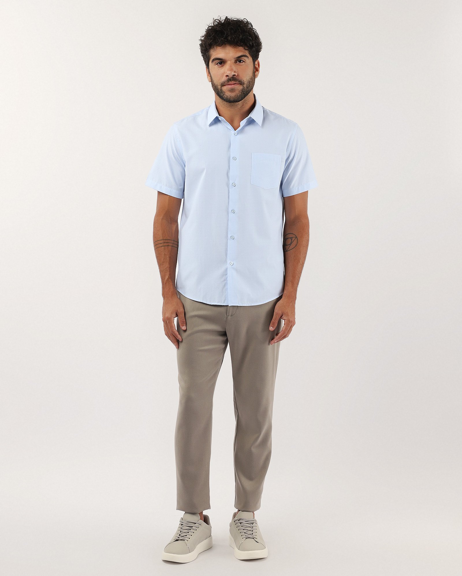 Camisa masculina regular quadriculada com bolso azul
