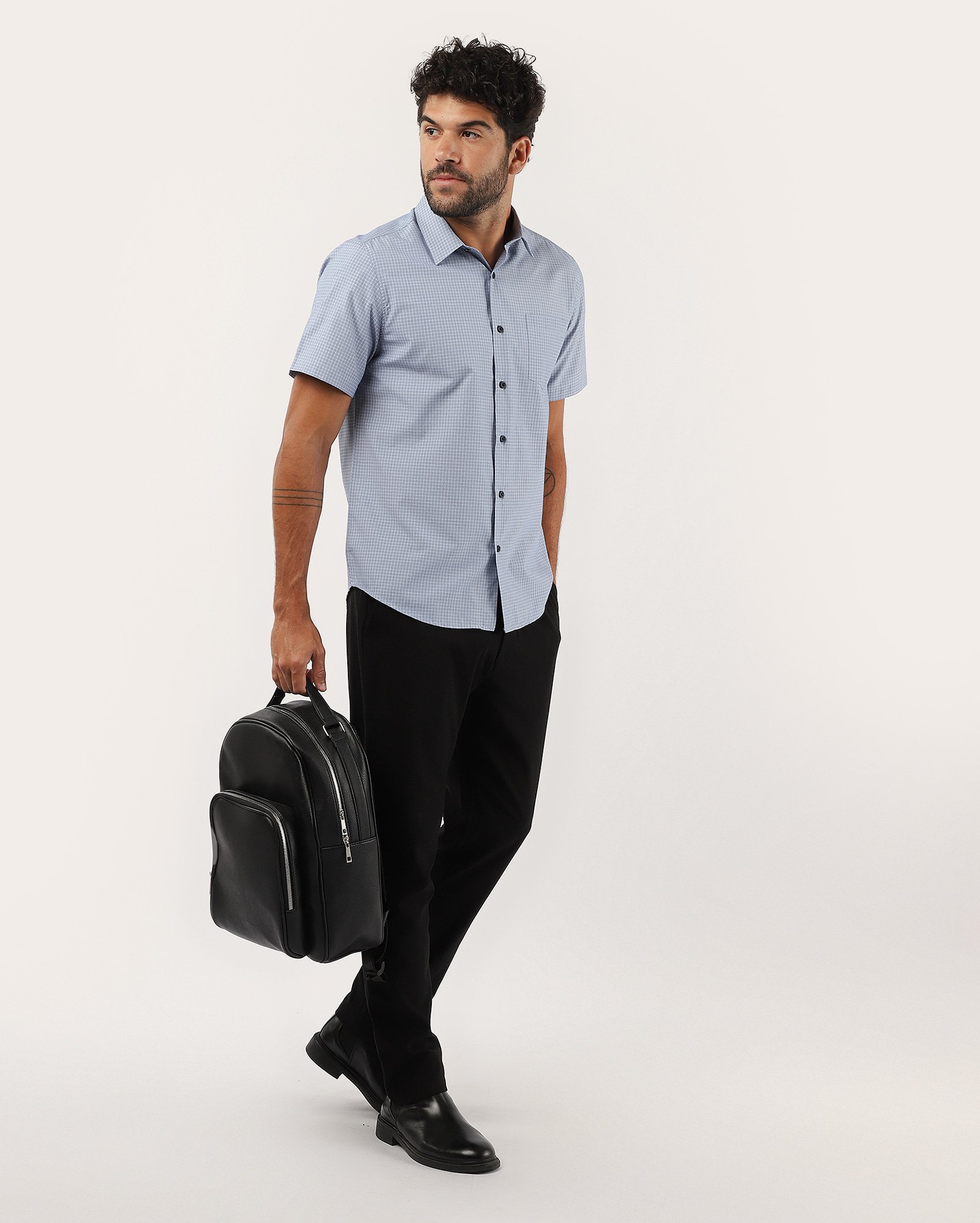 Camisa masculina regular quadriculada com bolso azul