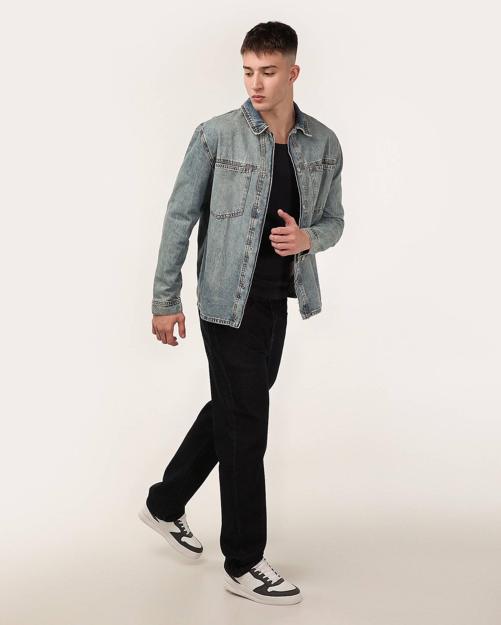 Calça jeans masculina reta com cinco bolsos denim escuro | Pool Jeans