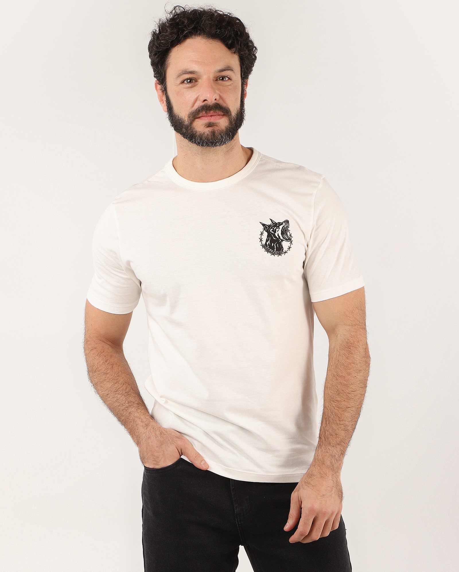 Camiseta masculina regular estampa cachorro branca | Pool