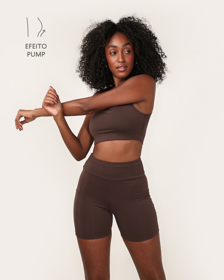 Bermuda esportiva feminina em poliamida com bolso PumpSync - Marrom Escuro | Body Work – Marrom Escuro – Body Work