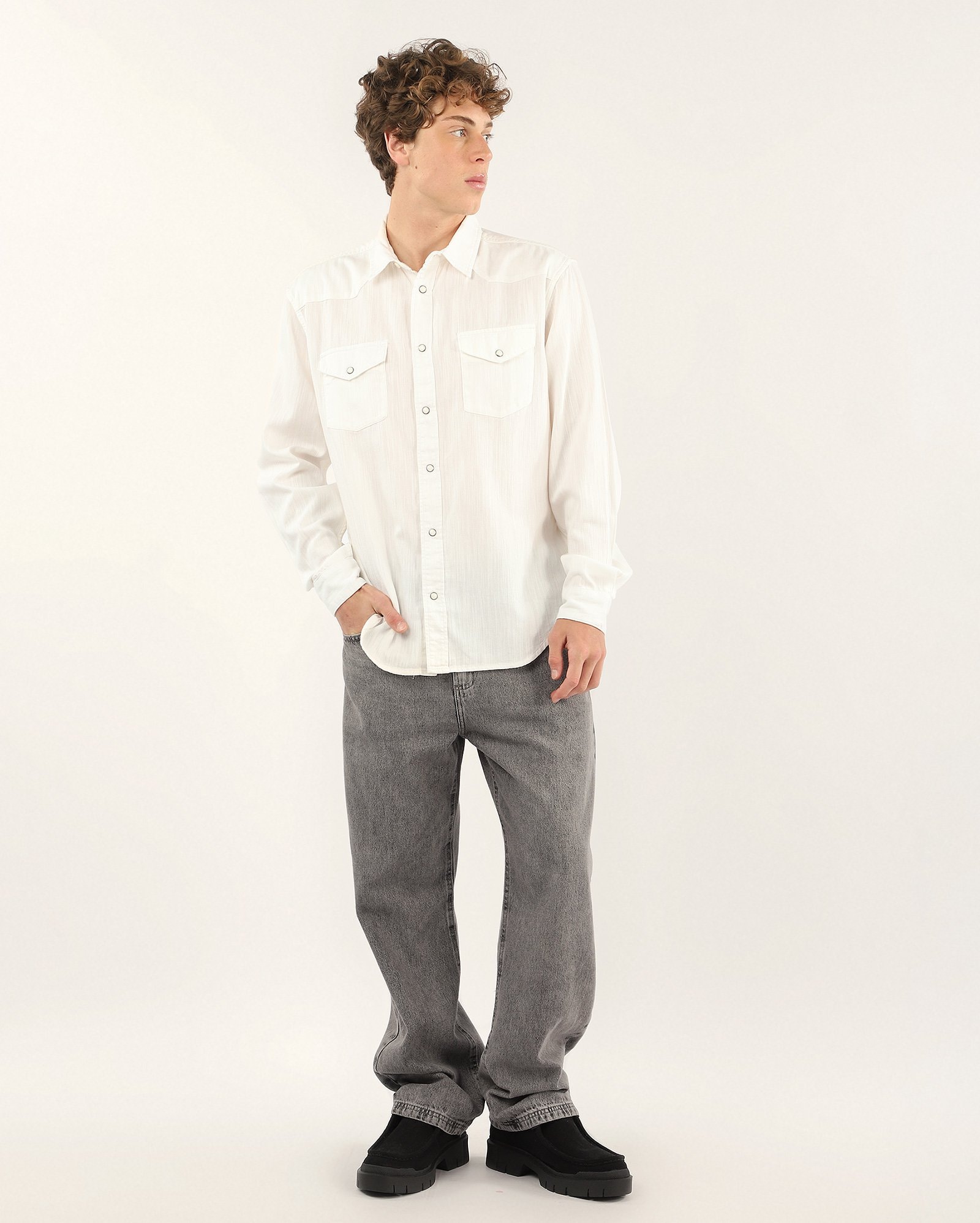 Camisa sarja masculina western com bolsos branca | Pool Jeans — foto 3