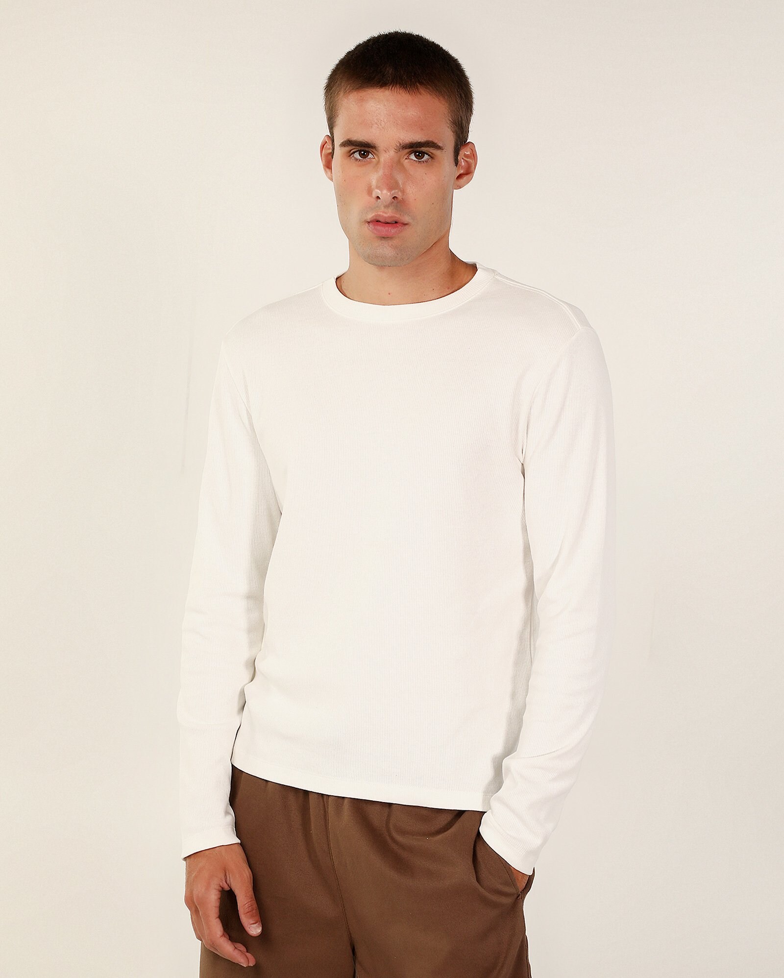 Camiseta masculina slim gola careca canelada - Branco