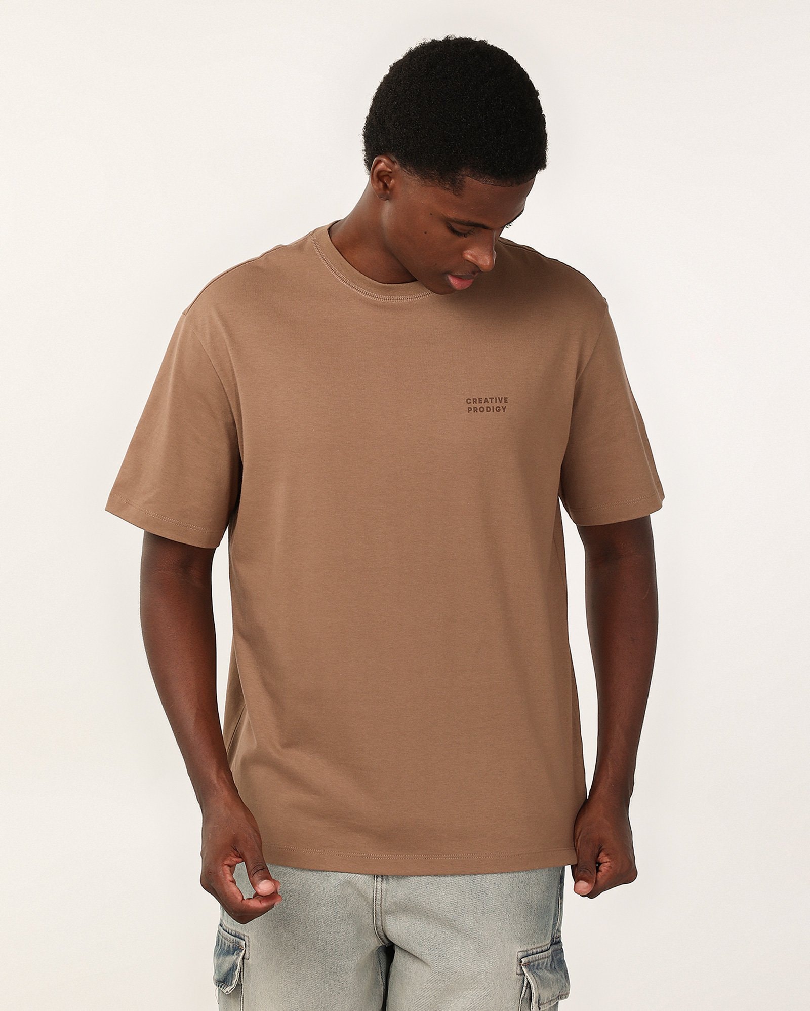 Camiseta masculina relaxed em malha creative prodigy - Marrom Claro | Pool