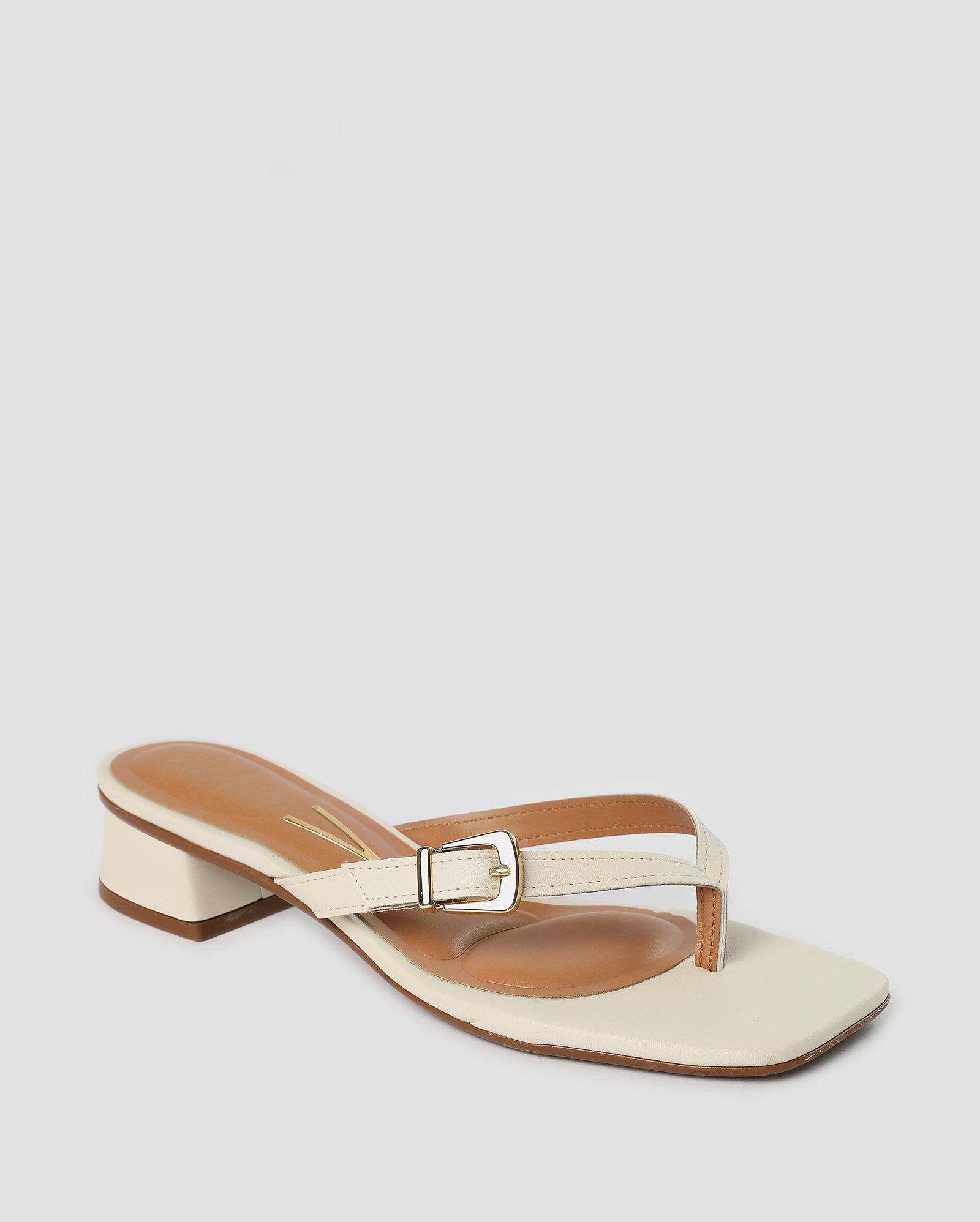 Tamanco salto baixo grosso com fivela metalizada off-white | Vizzano