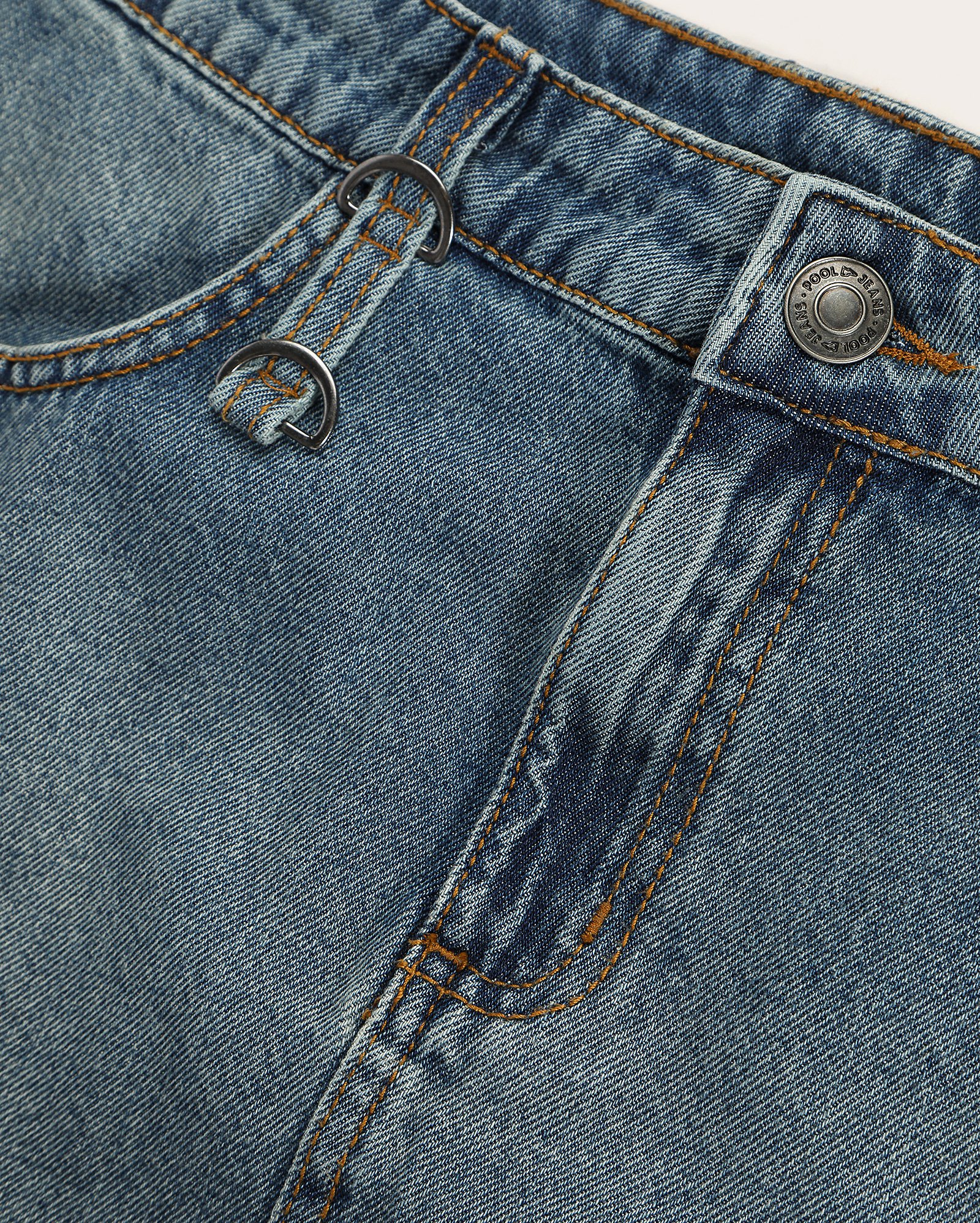 Saia jeans curta juvenil cargo estonada denim médio | Pool Jeans