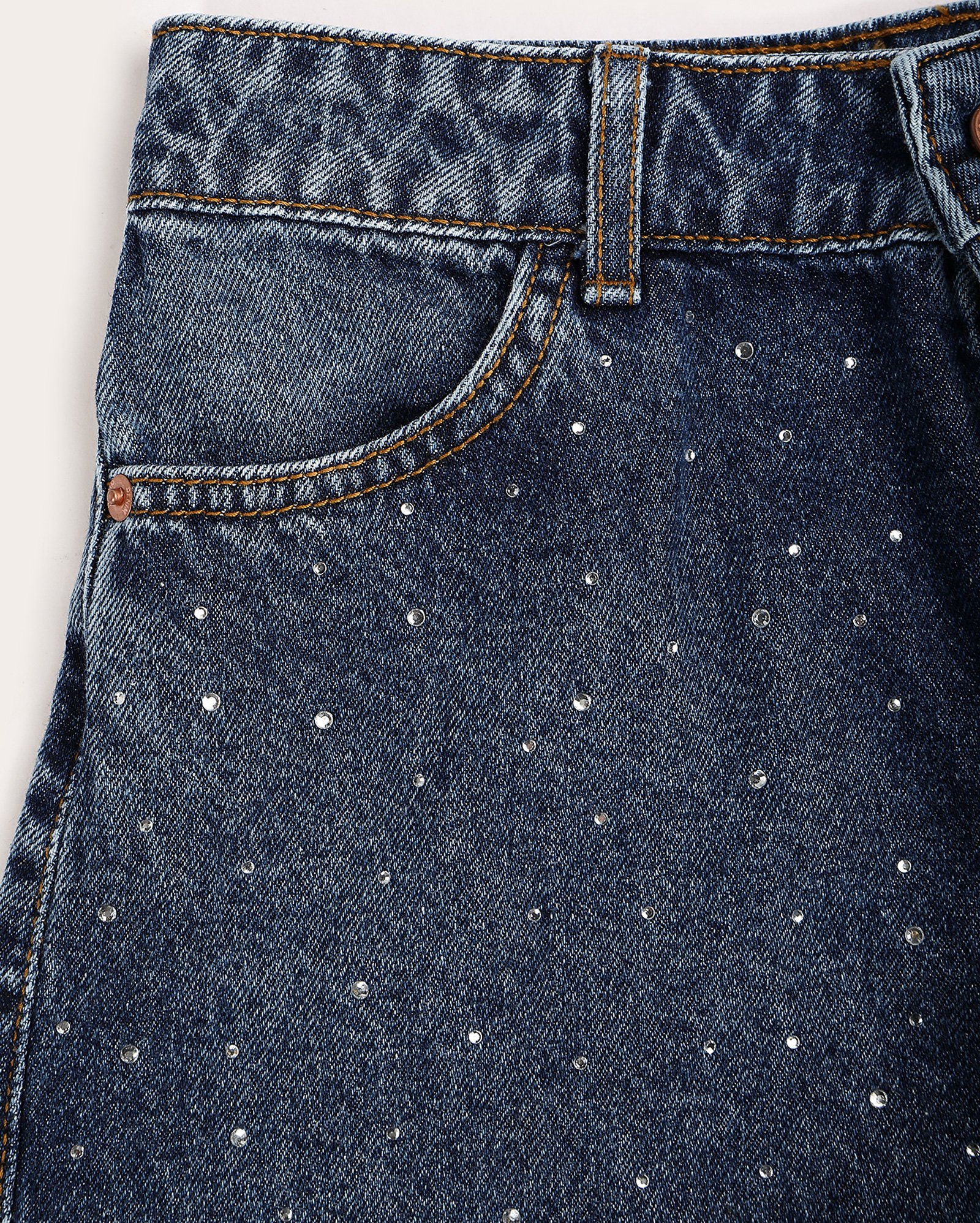Short jeans juvenil mom com strass denim escuro | Pool