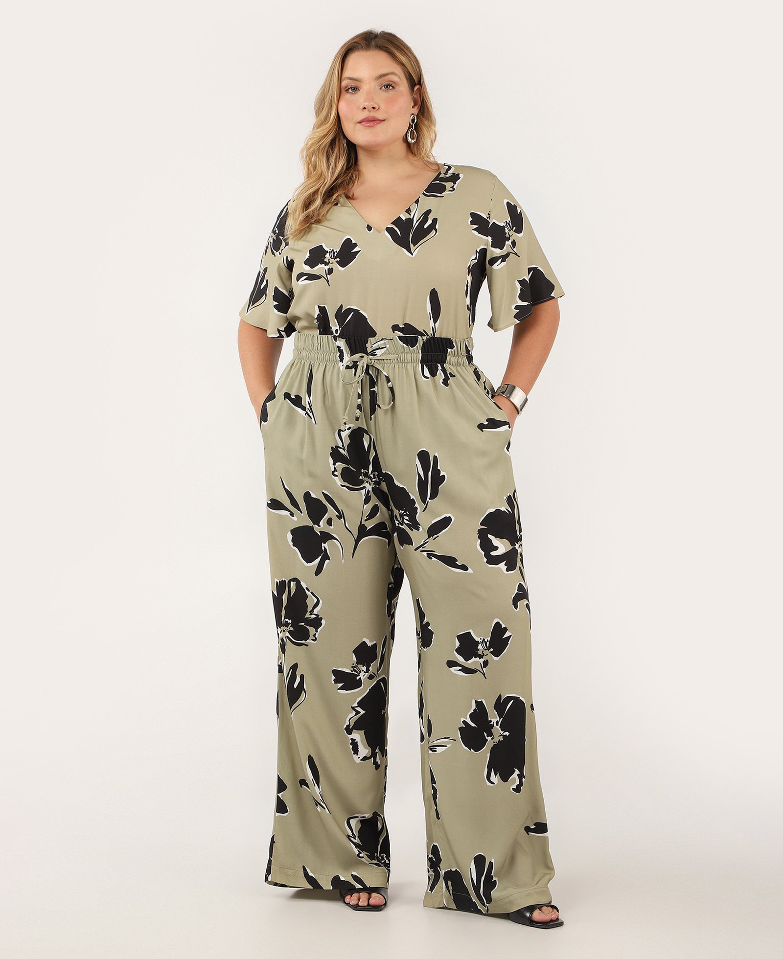 Calça plus size feminina pantalona cós elástico verde | AK Plus by Riachuelo