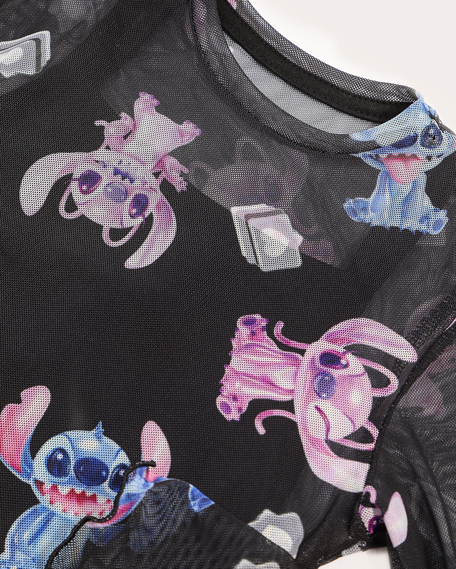 Blusa infantil em tule Stitch e Angel 4-10A preta | Disney — foto 3
