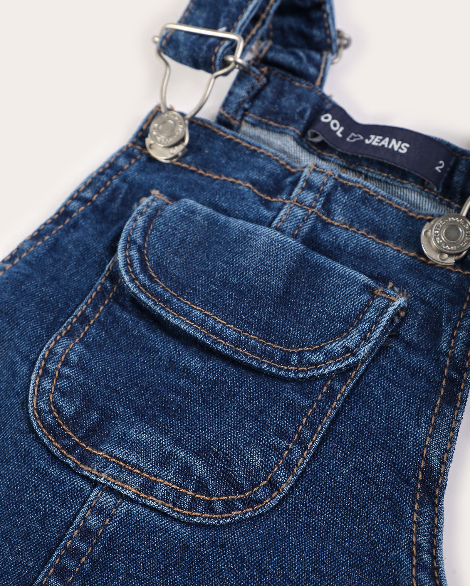 Salopete jeans infantil com bolso 1-4A denim médio | Pool Kids