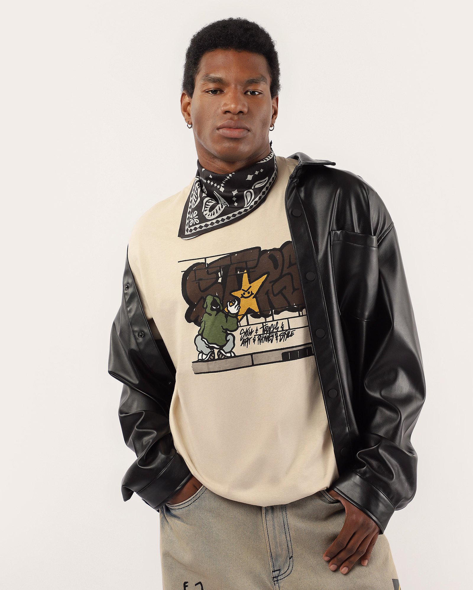 Camiseta masculina relaxed grafite bege
