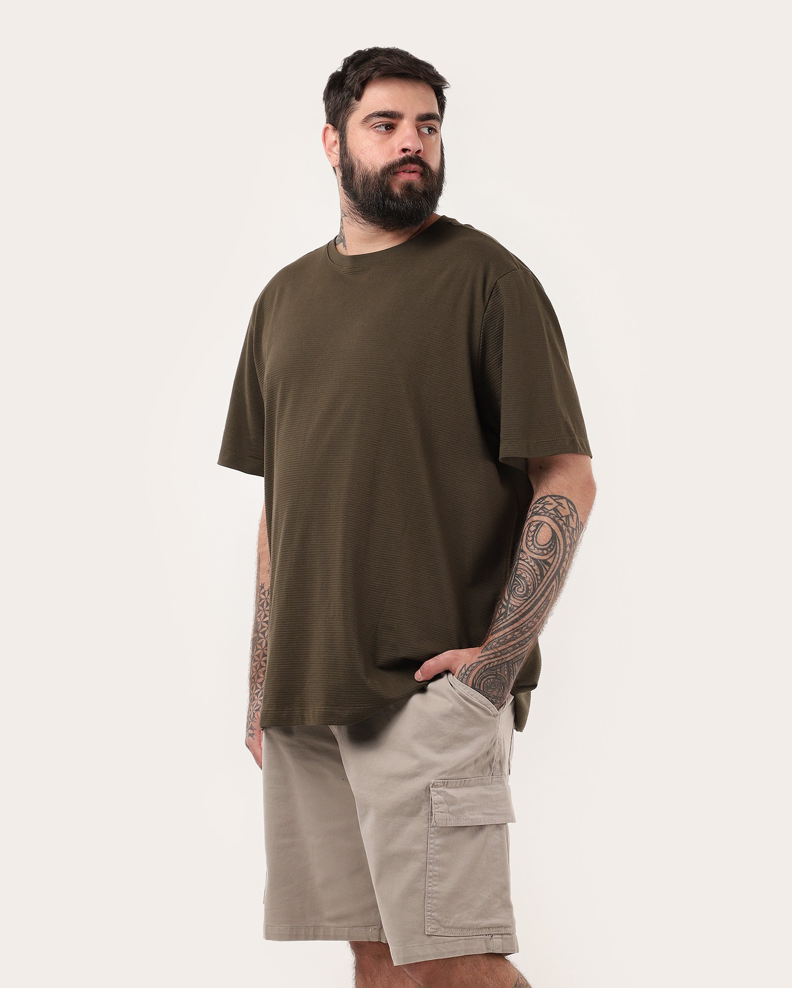 Camiseta plus size masculina regular texturizada - Verde Musgo