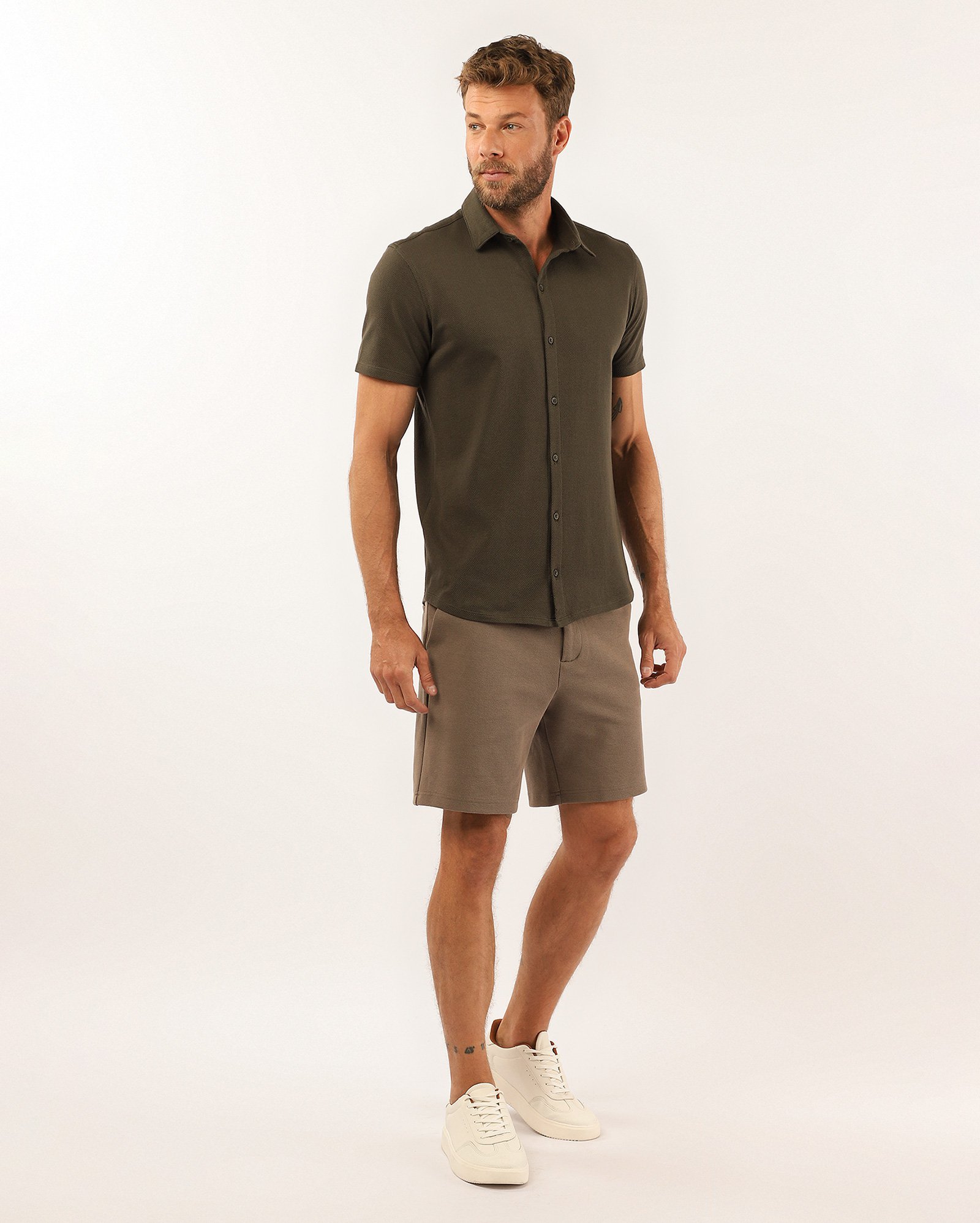 Camisa masculina texturizada com botões cinza