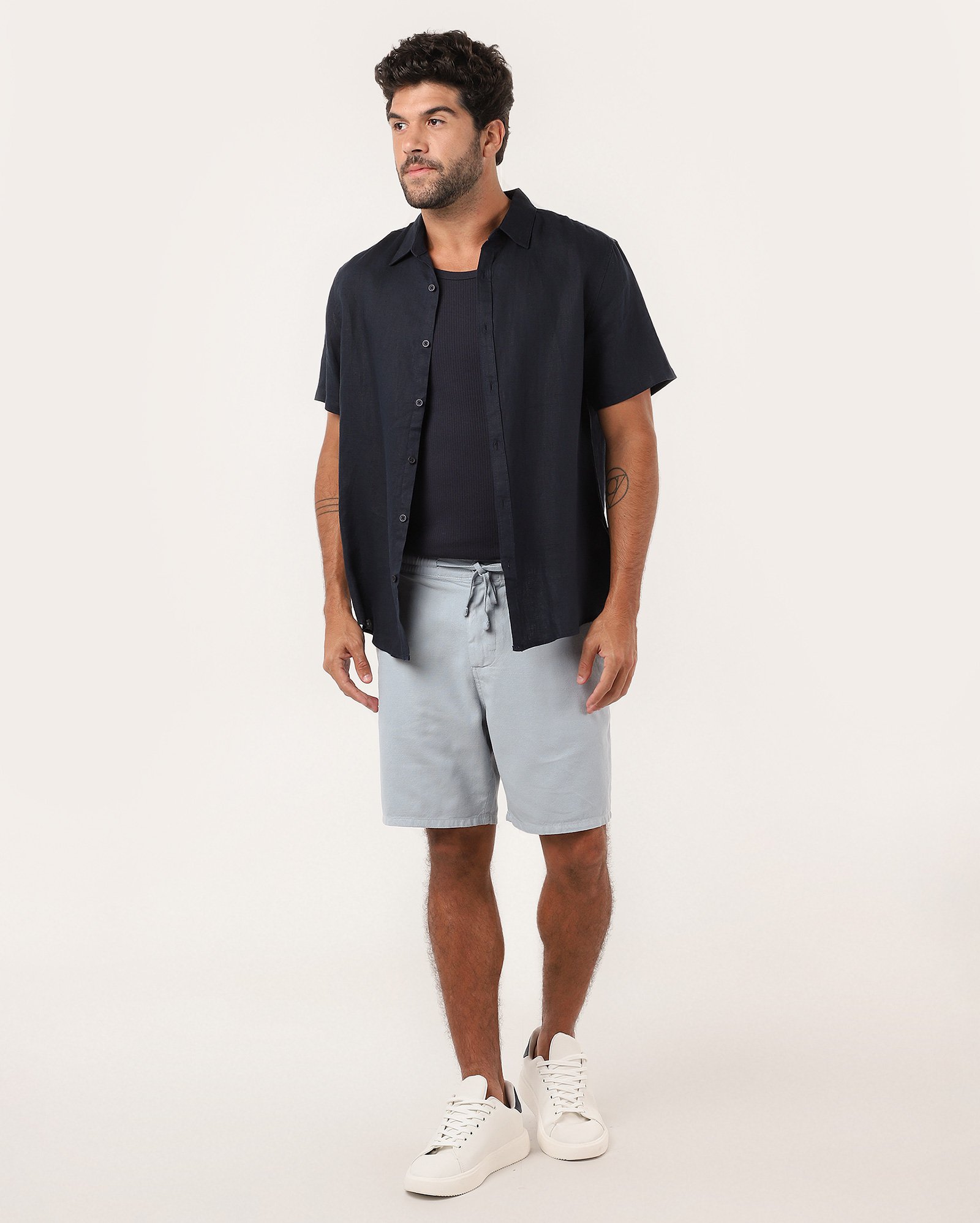 Bermuda masculina reta com amarração - Azul Claro | Pool Jeans