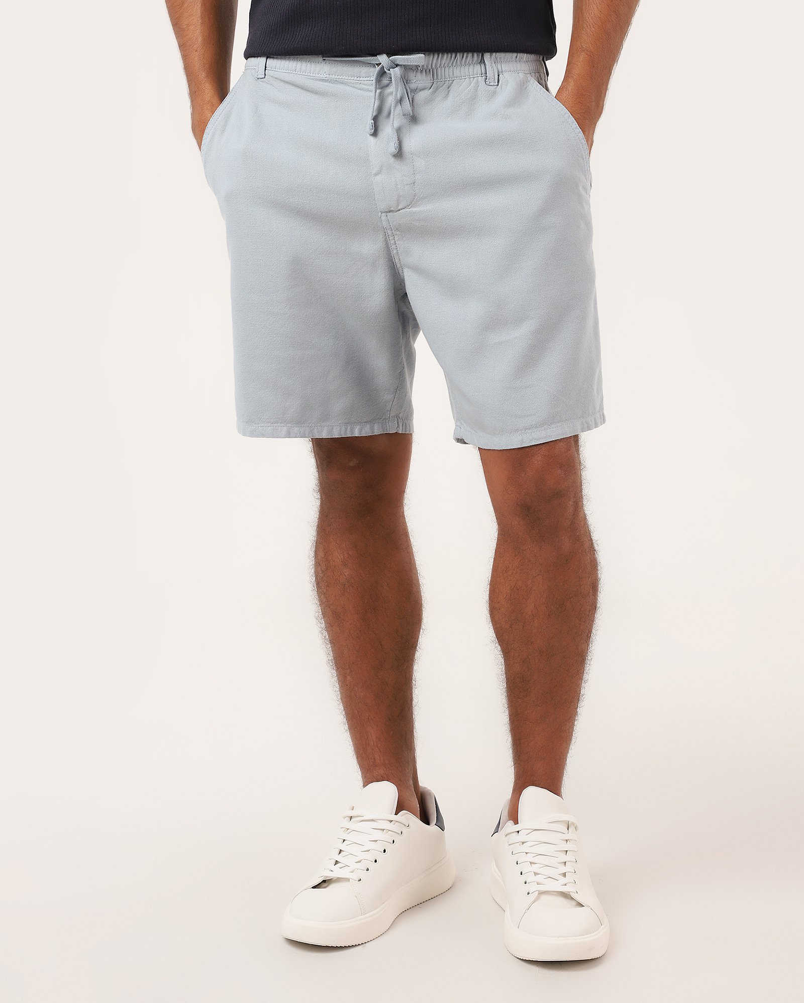 Bermuda masculina reta com amarração - Azul Claro | Pool Jeans