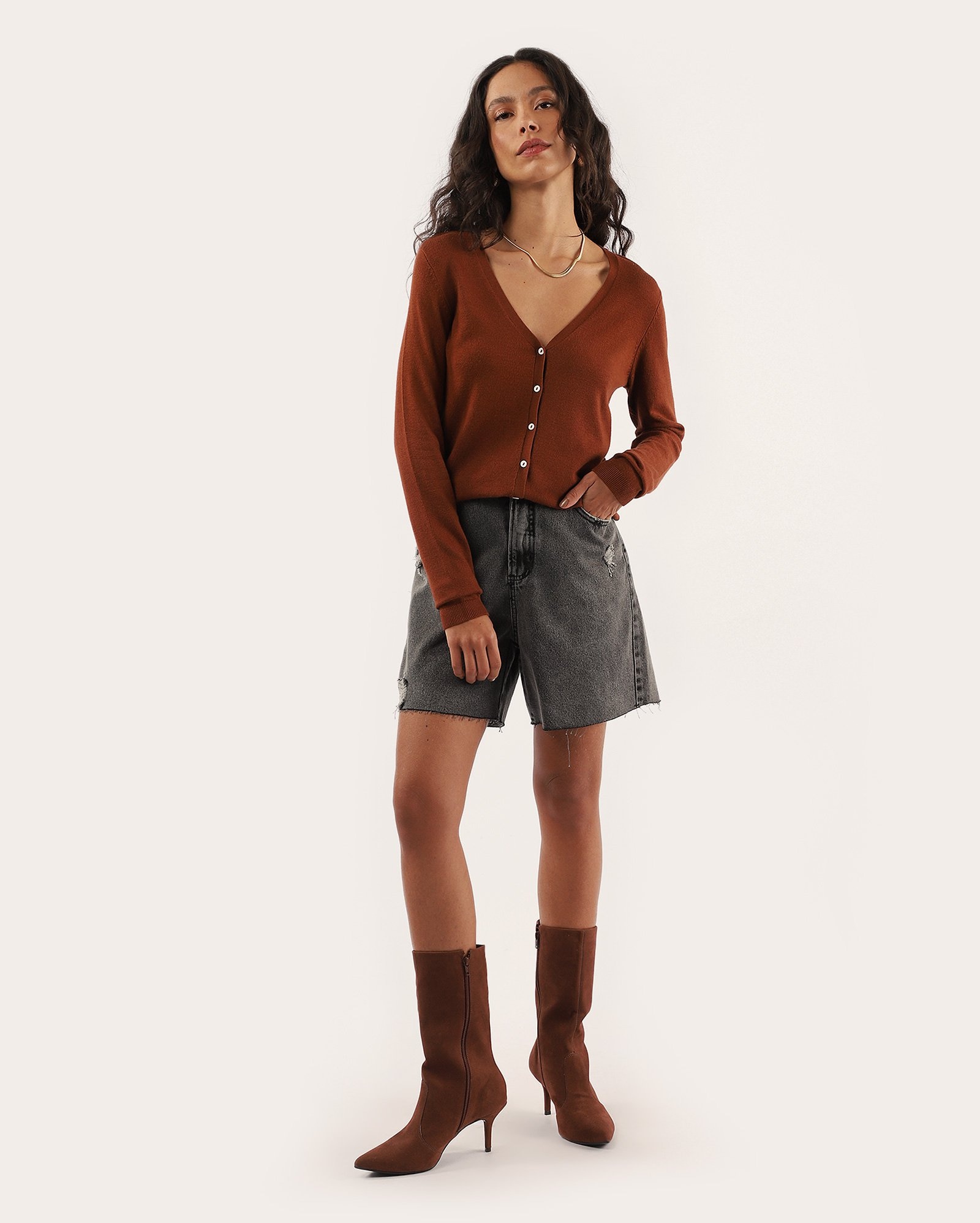 Cardigan feminino tricot decote V com botão - Marrom