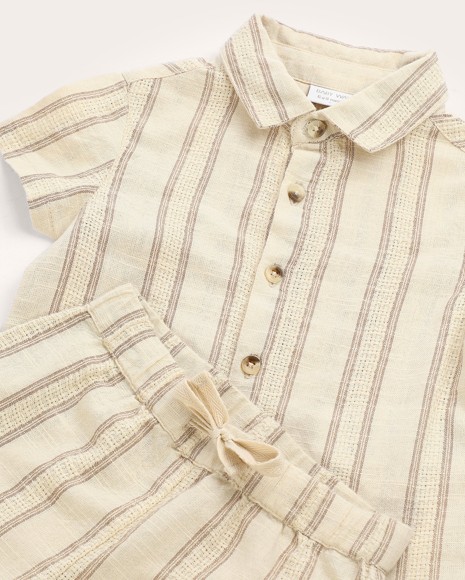 Conjunto curto bebê texturizado com listras bege | Baby Way