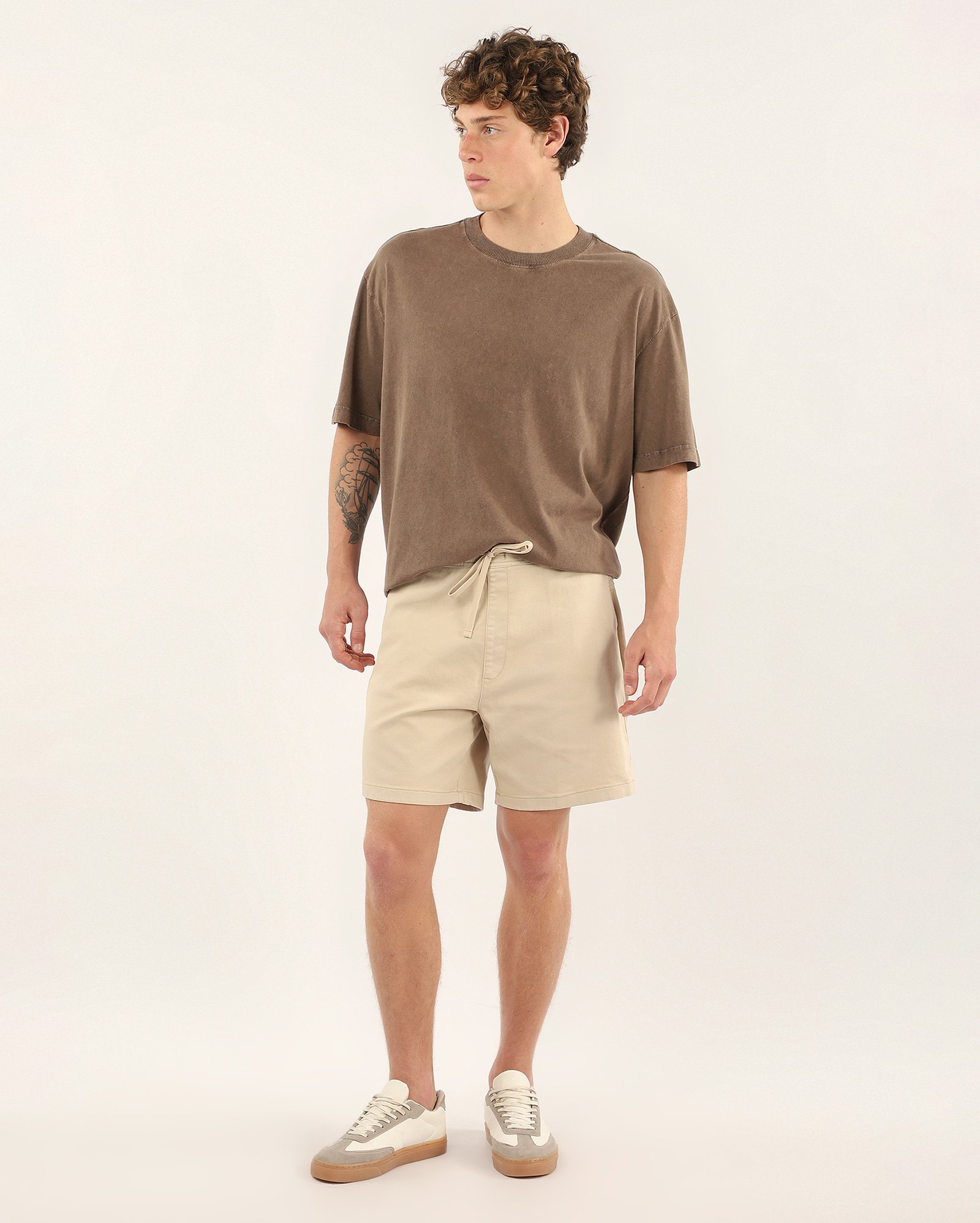 Bermuda sarja masculina reta cós elástico - Bege Claro | Pool Jeans