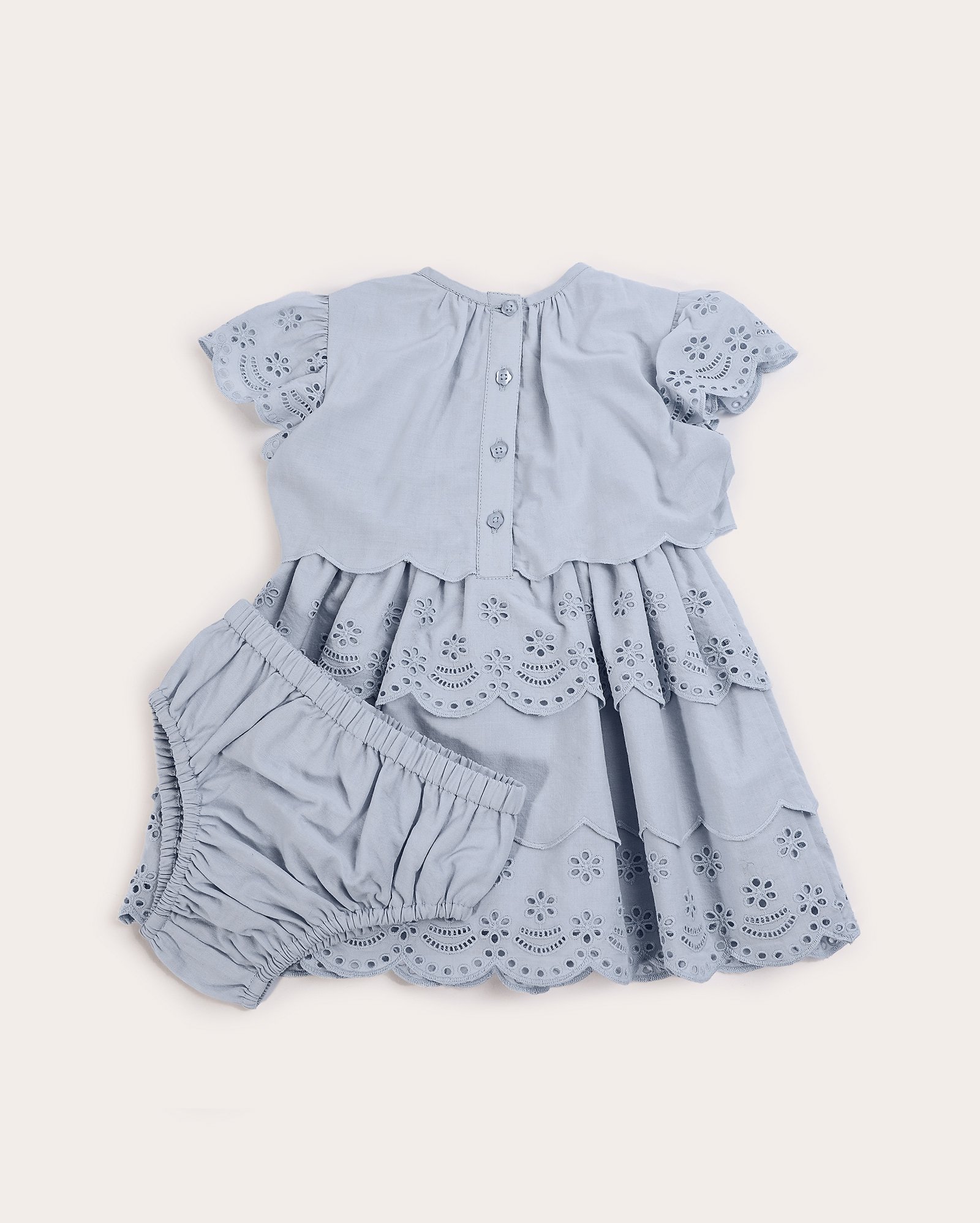 Vestido bebê evasê em laise camadas com calcinha azul | Baby Way