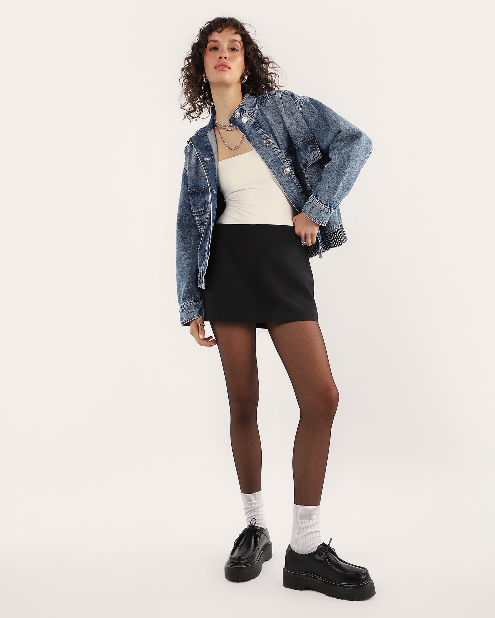 Short-saia reto alfaiatado preto