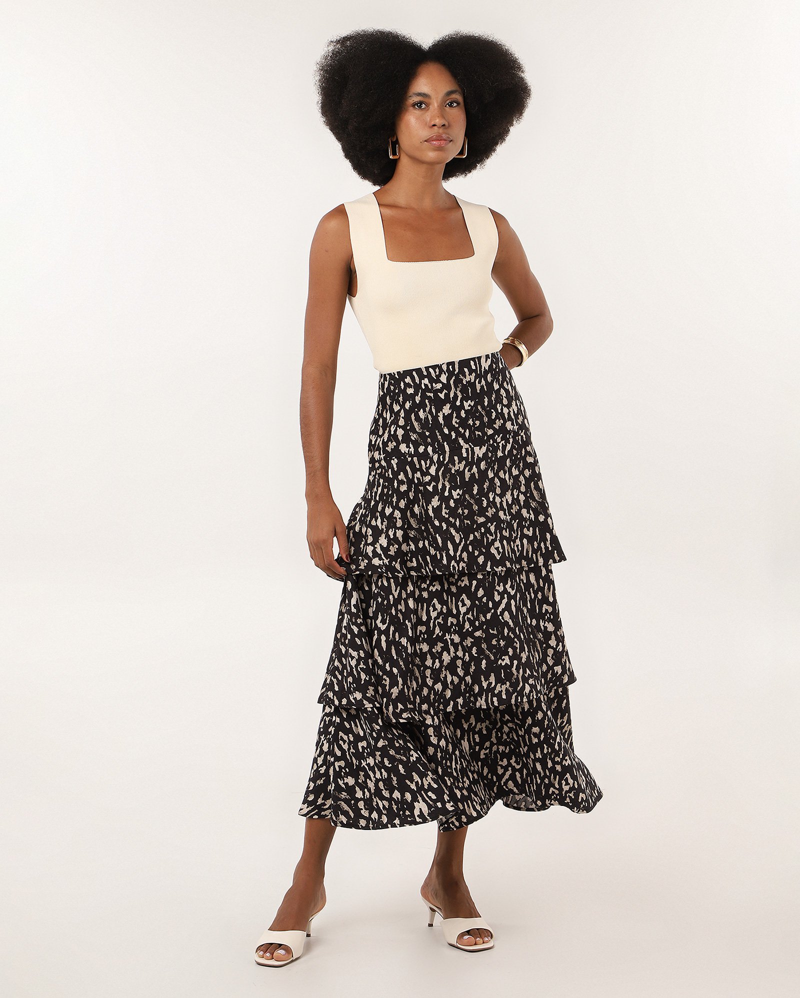 Saia midi com babados em viscose animal print preta | AK by Riachuelo