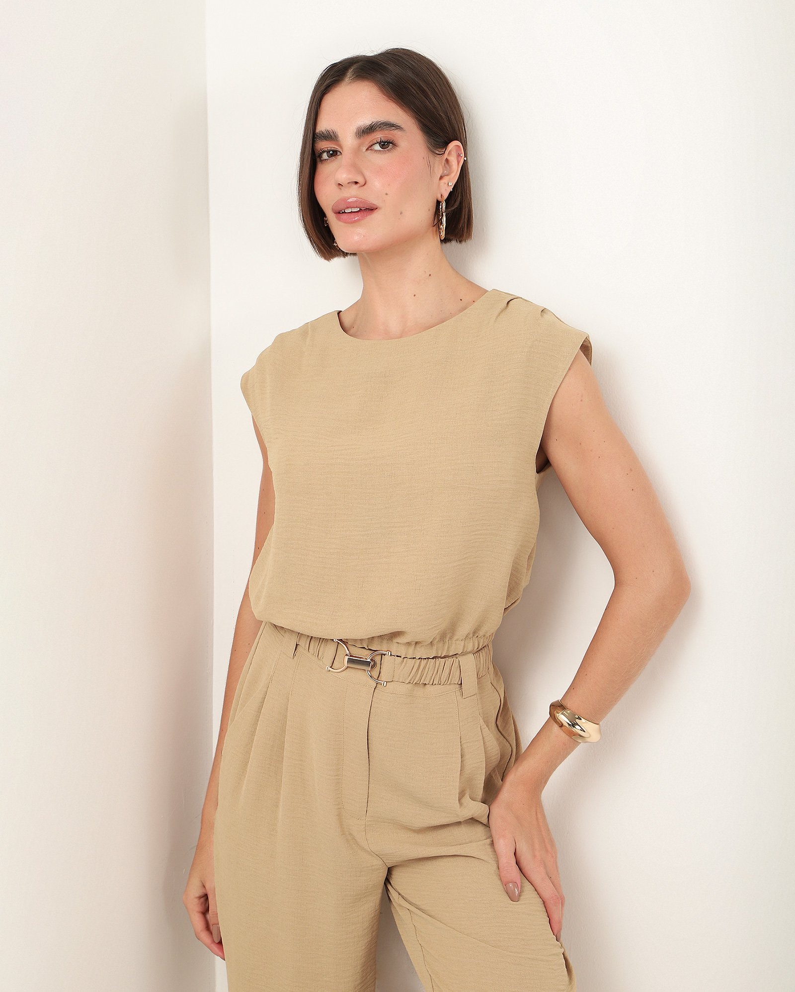 Blusa feminina de crepe muscle tee com elástico bege