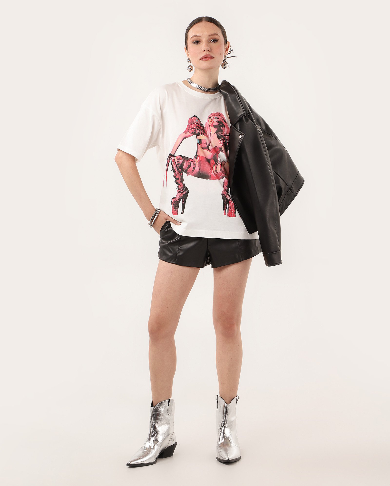 Camiseta feminina oversized estampada branca | Lady Gaga