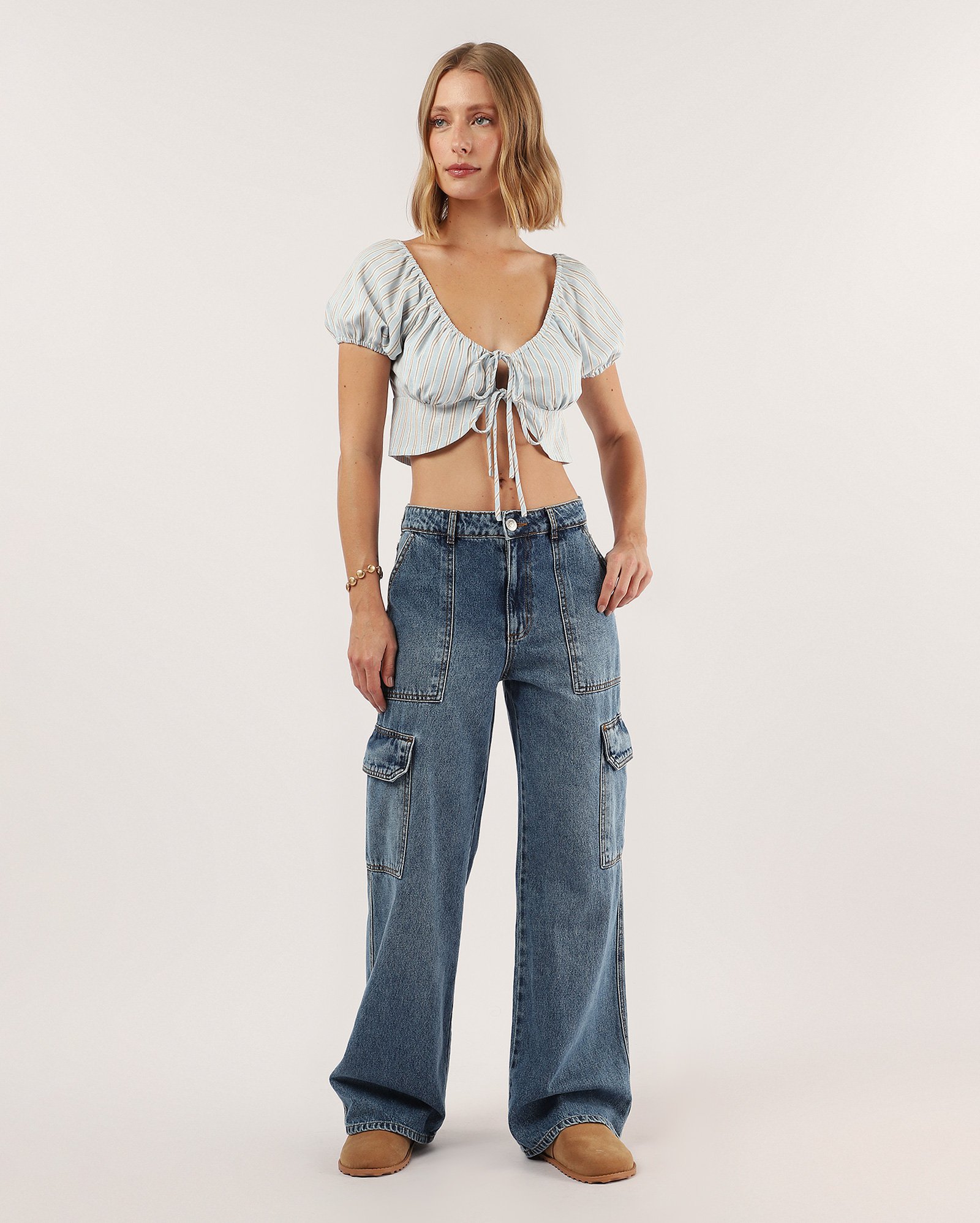 Calça jeans feminina cargo estonada - denim escuro | Pool Jeans