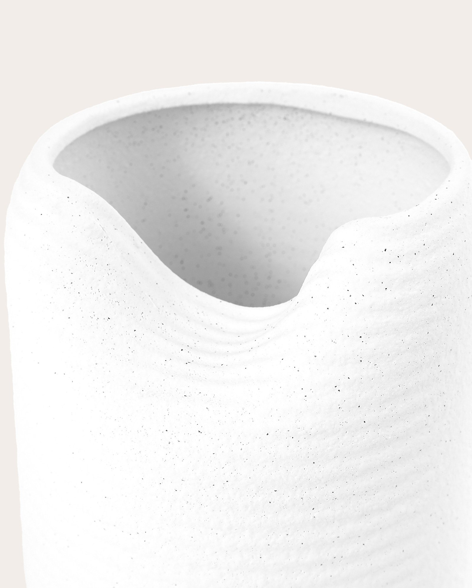 Vaso de cerâmica texturizado Vlad 19cm branco | Casa Riachuelo