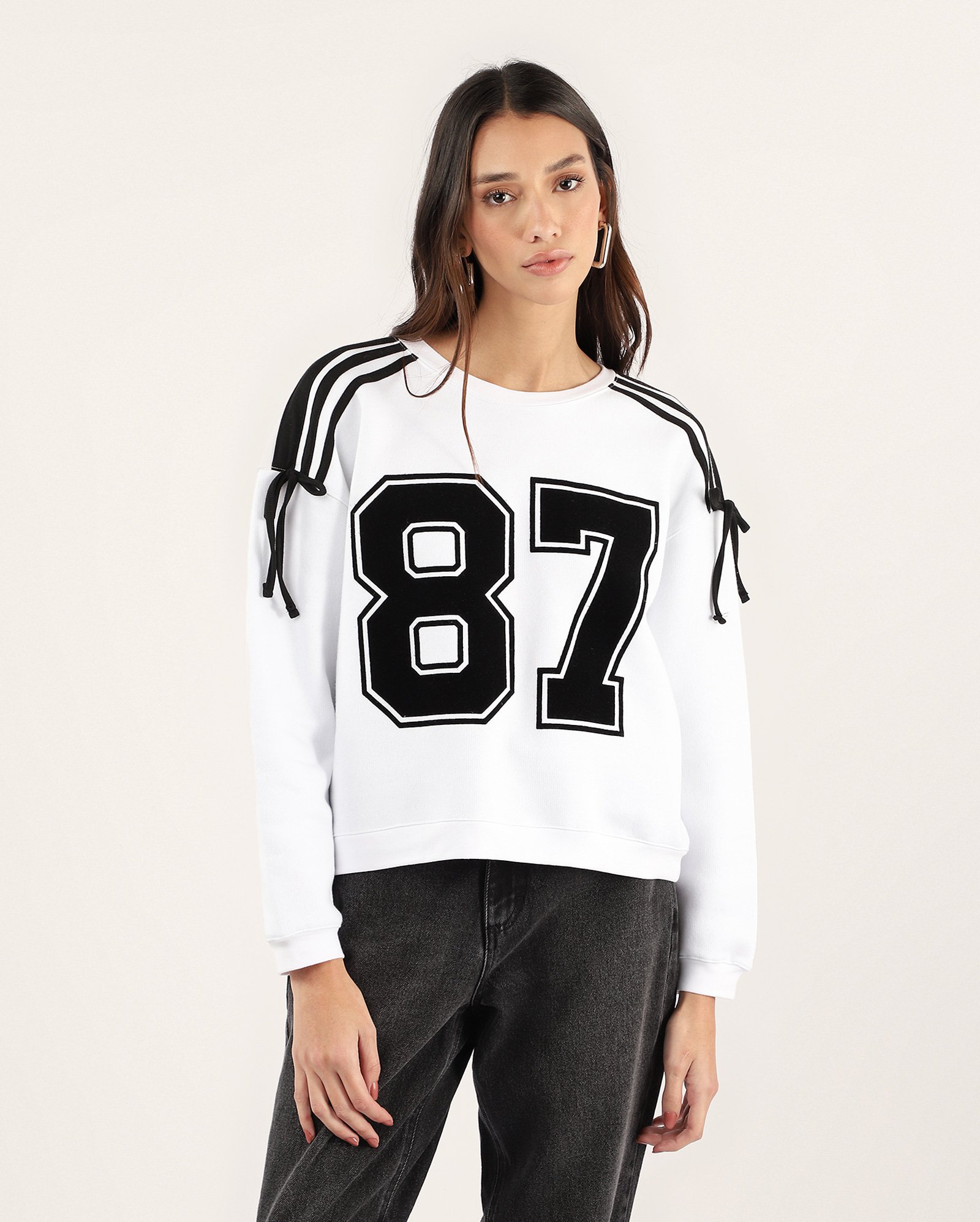 Blusa de moletom feminina 87 com felpa branca