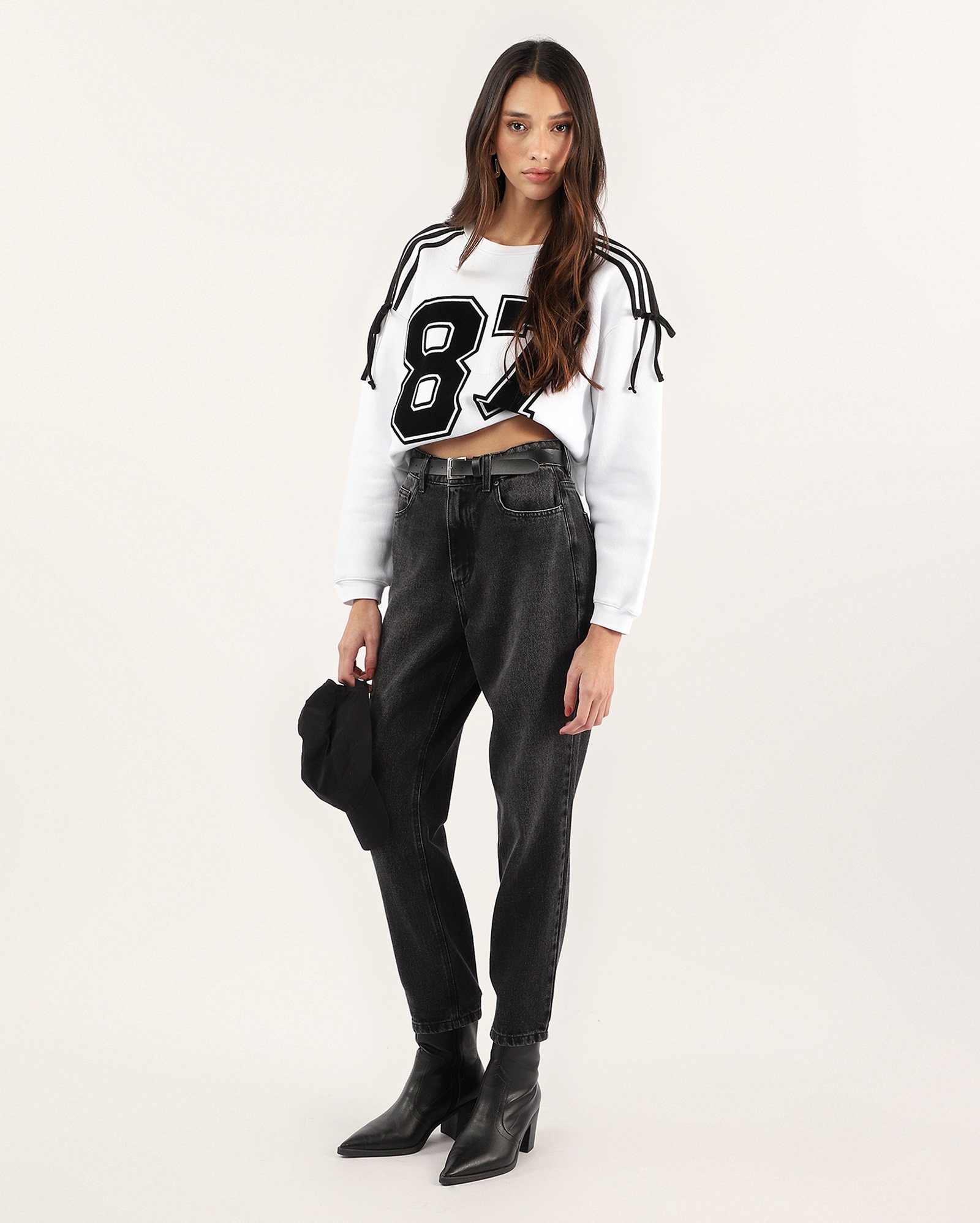 Blusa de moletom feminina 87 com felpa branca