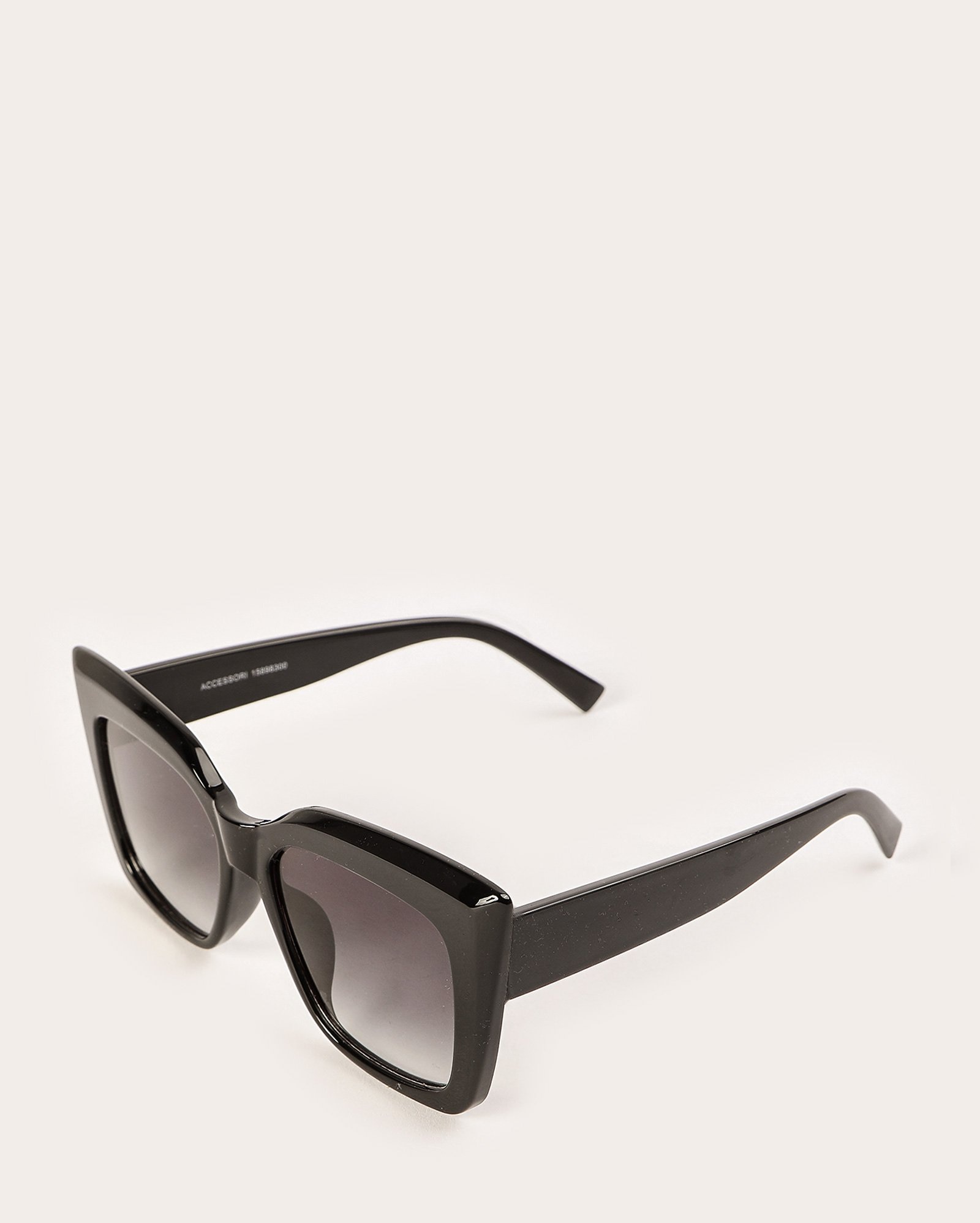 Óculos de sol feminino gatinho clássico preto | Riachuelo