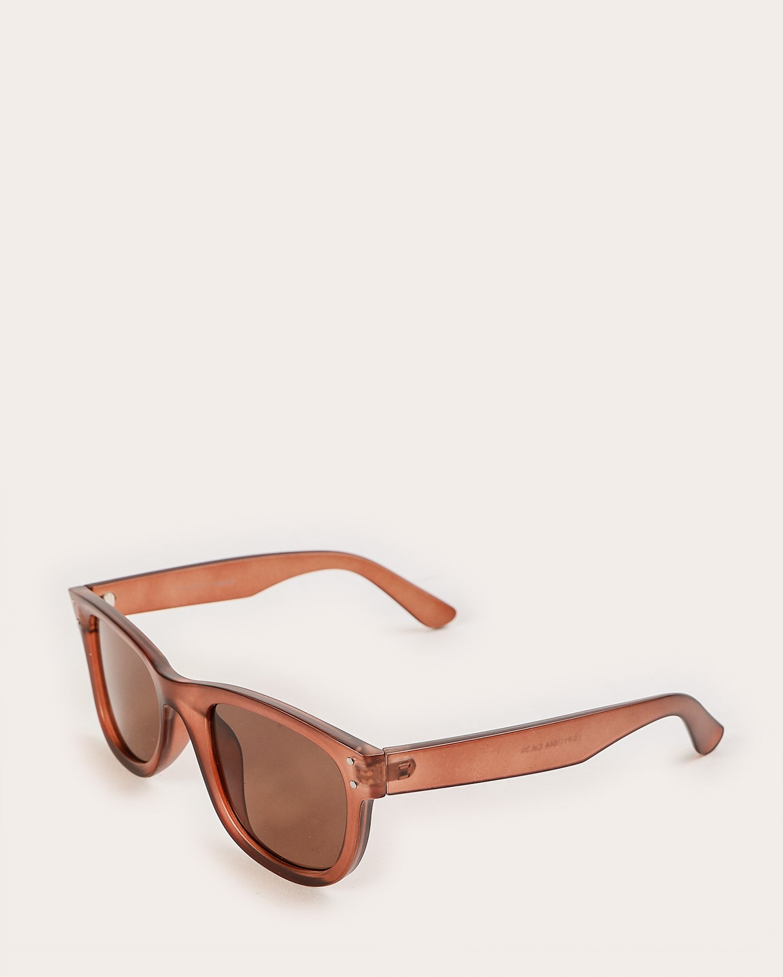 Óculos de sol feminino quadrado fosco marrom | Riachuelo