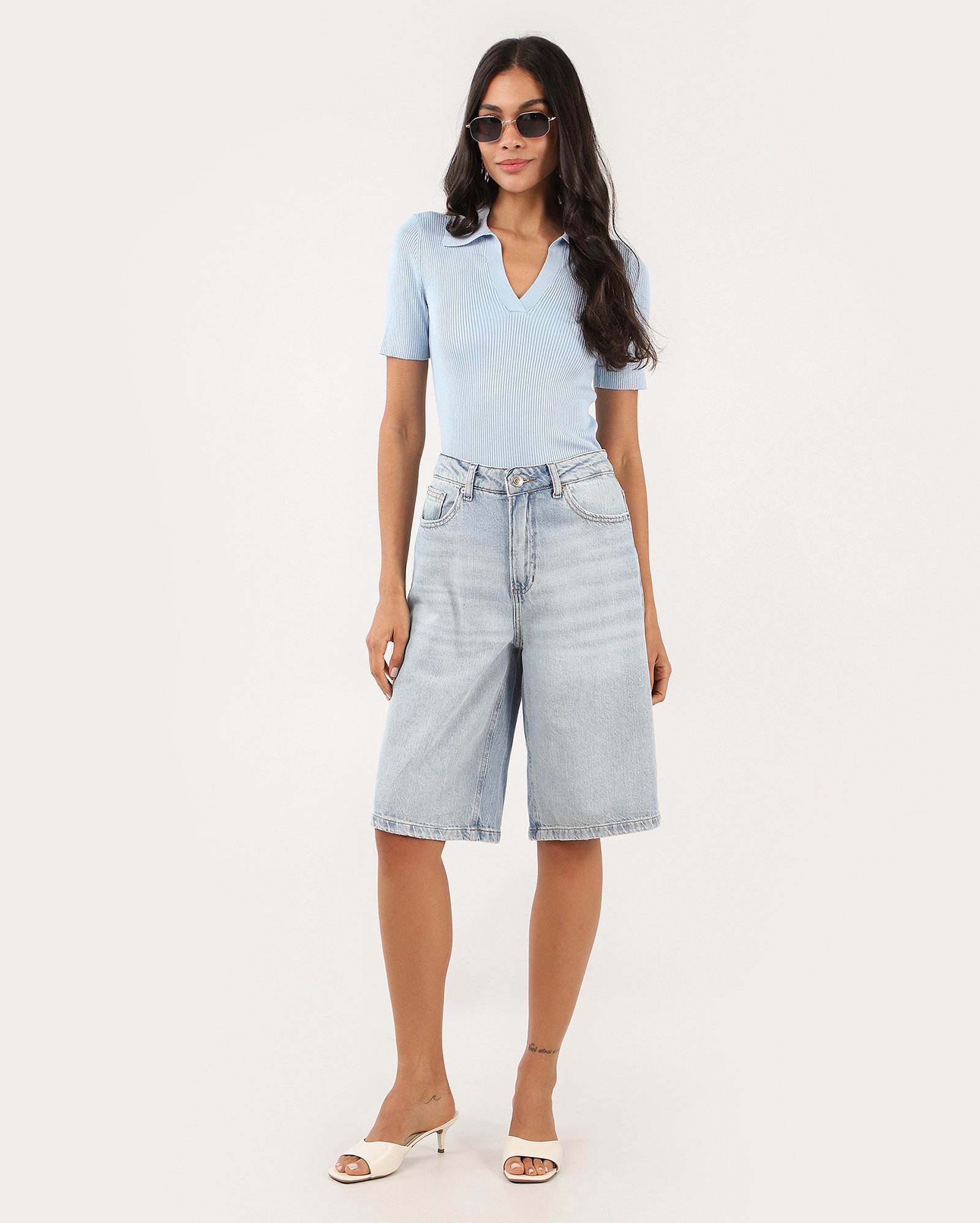 Camisa polo feminina em tricot canelado - Azul Claro