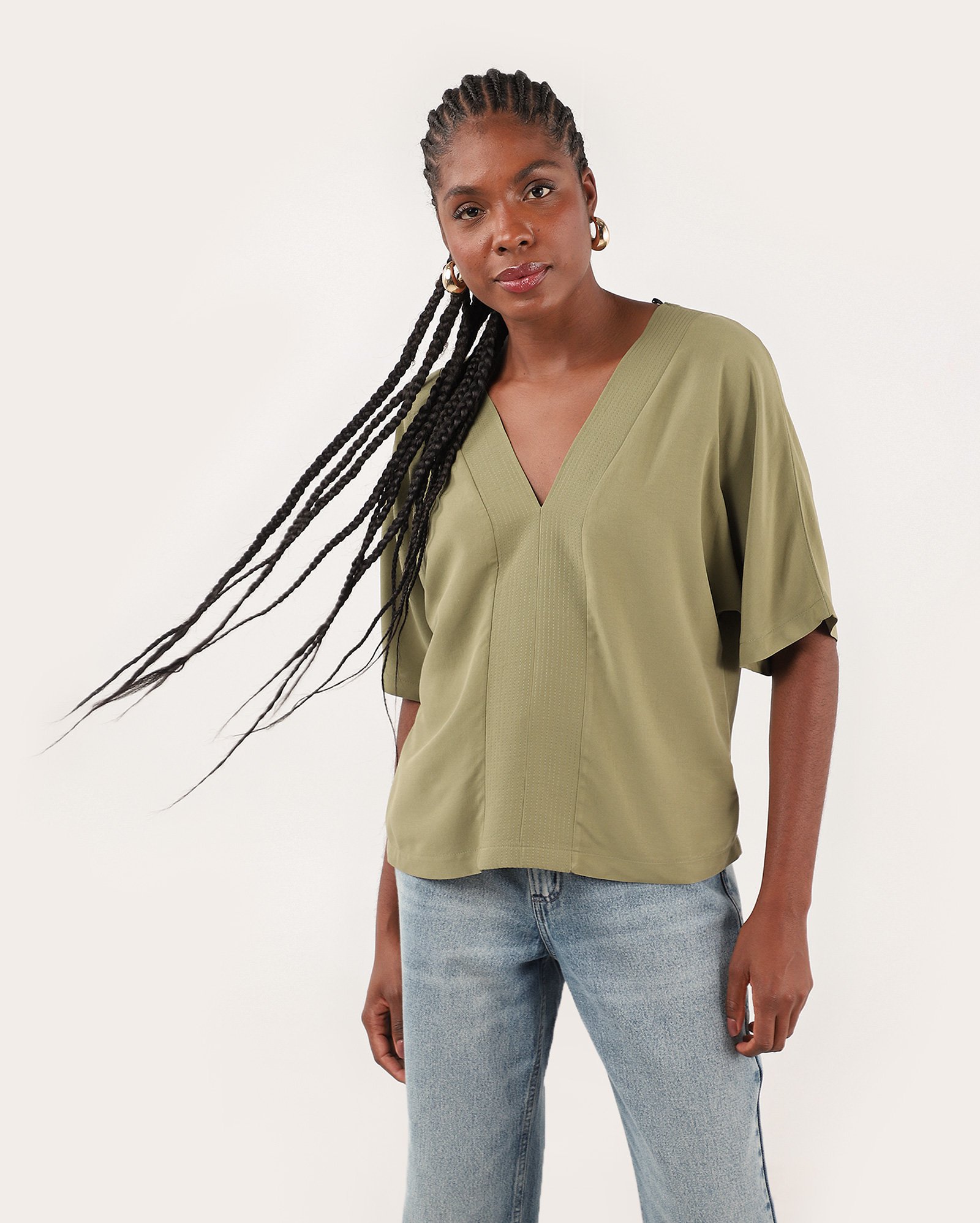 Blusa feminina em viscose pespontada - Verde Musgo | AK by Riachuelo
