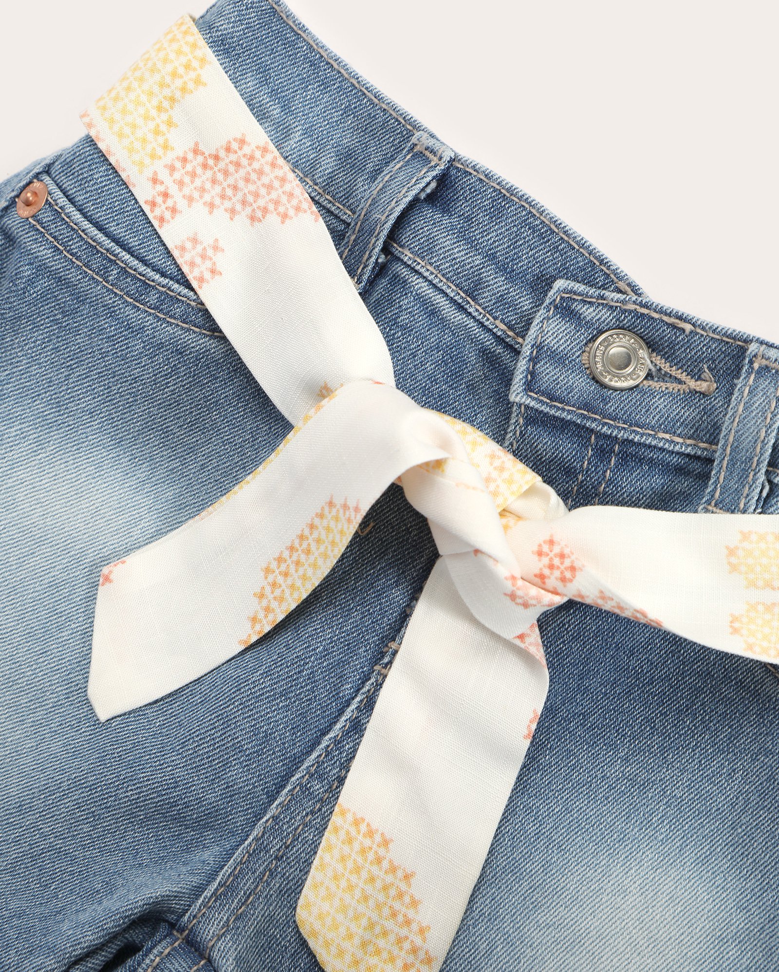 Short jeans infantil com faixa 1-4A denim claro