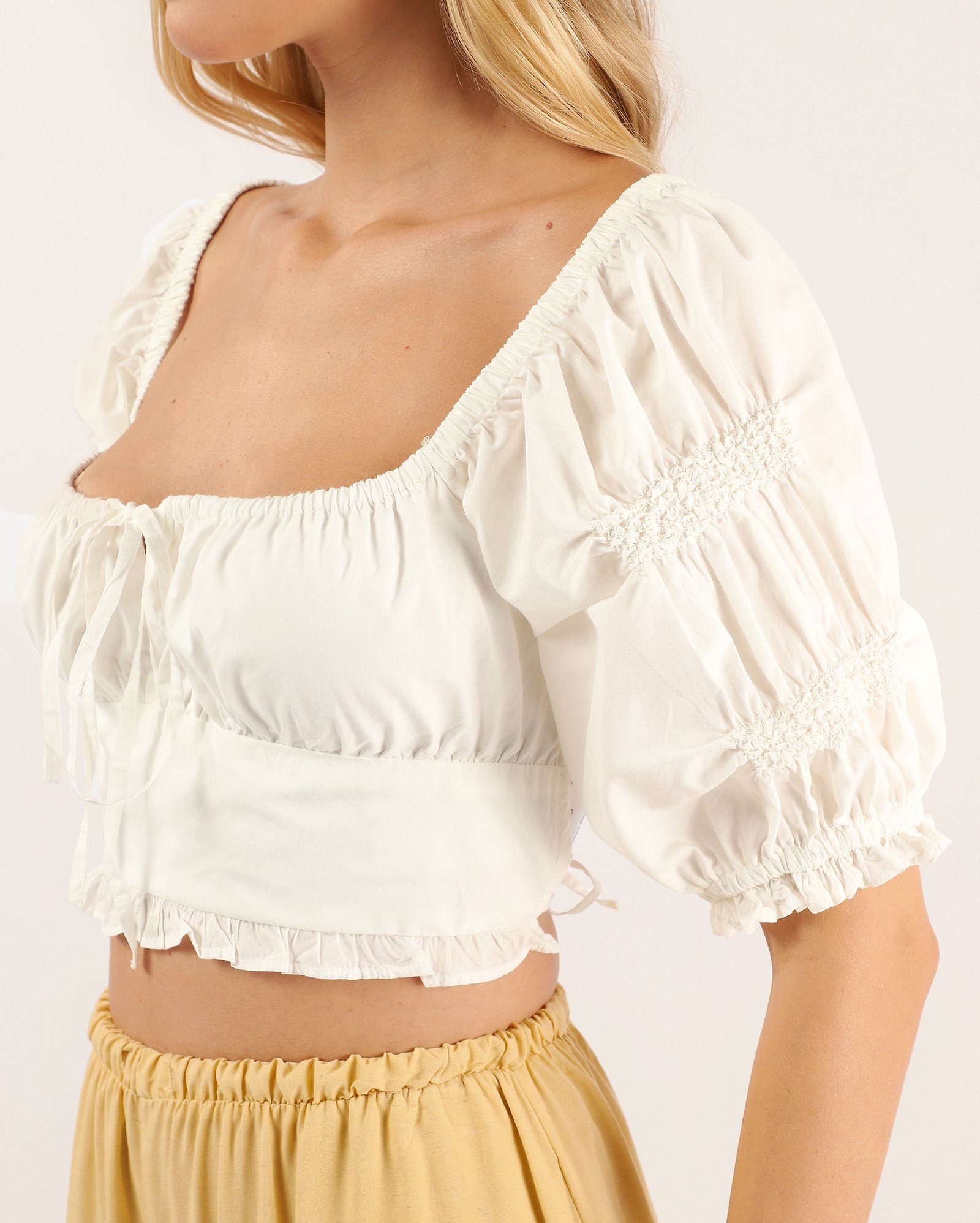 Blusa cropped feminina manga bufante com laço - branca — foto 5