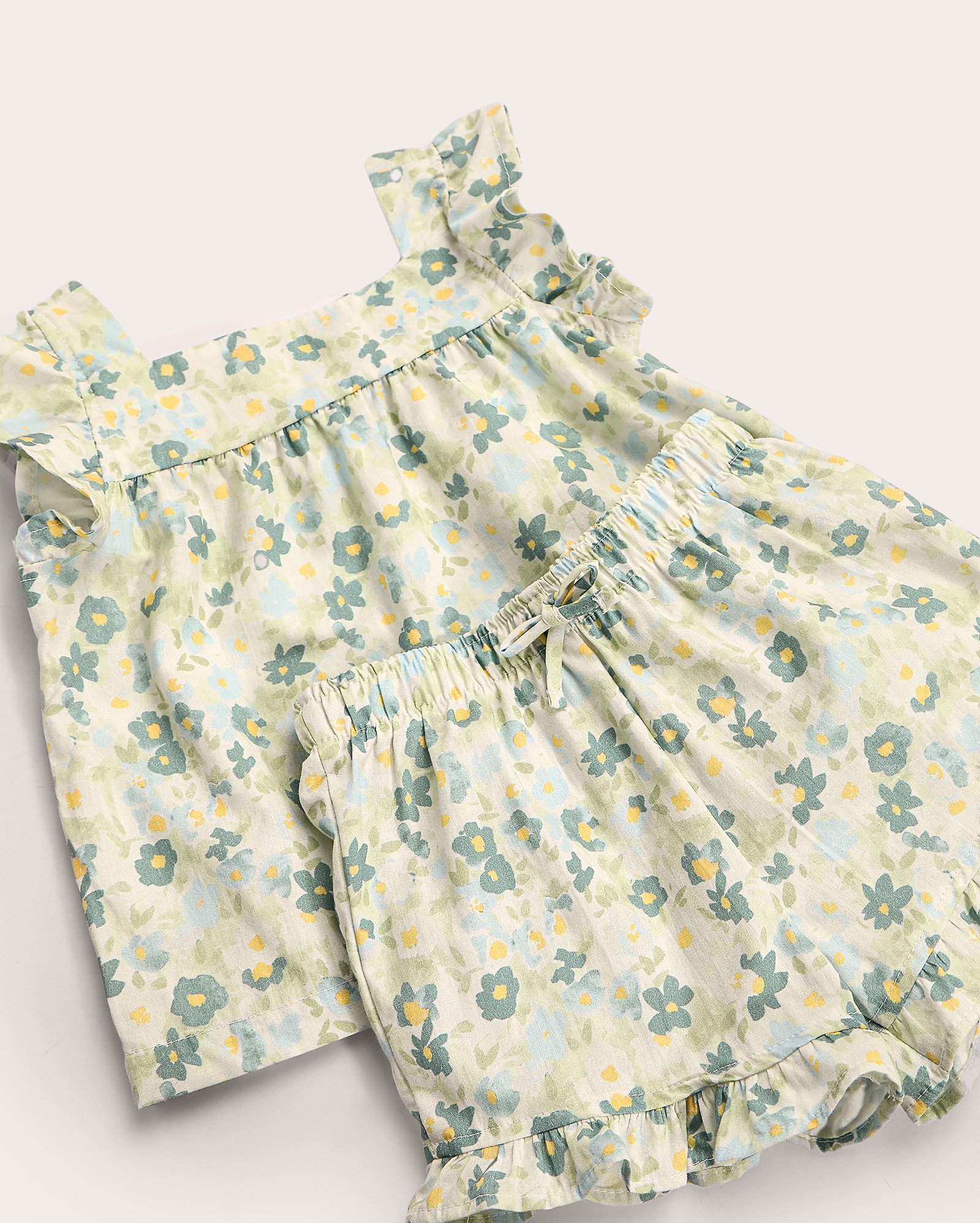 Conjunto infantil floral texturizado 1-4A verde
