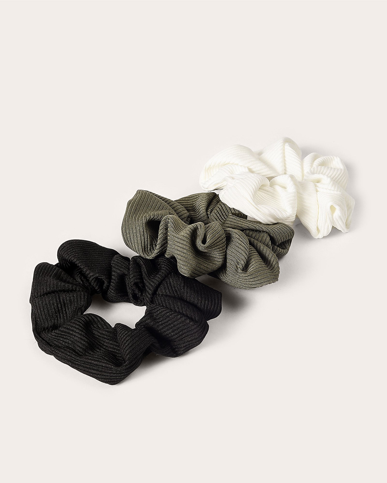 Kit elástico de cabelo 3 peças scrunchie multicor | Accessori by Riachuelo