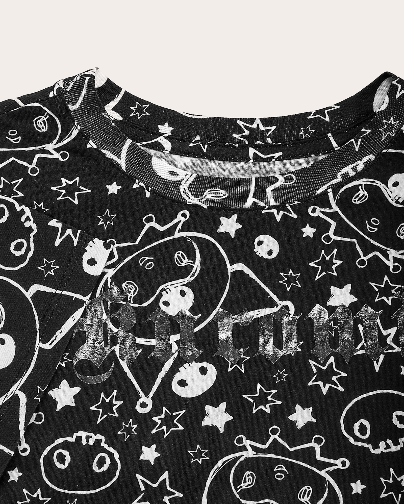 Camiseta cropped juvenil Kuromi metalizada preta | Sanrio