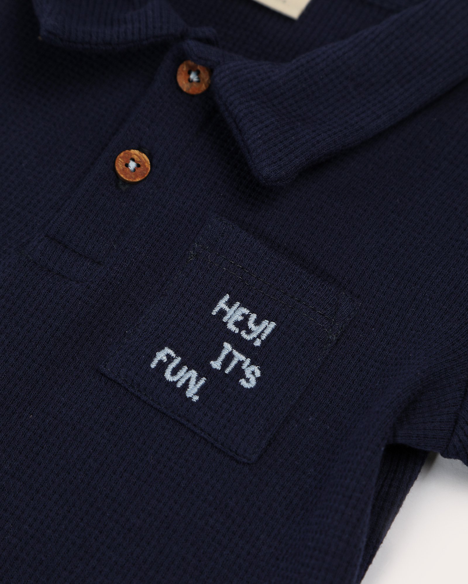 Camisa polo bebê manga curta pontilhada azul