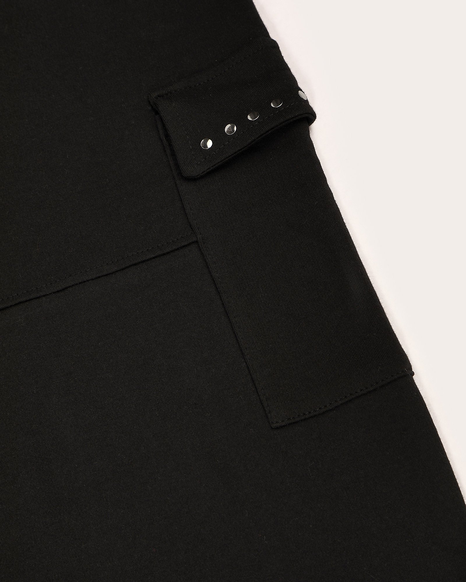 Calça de moletom juvenil wide leg com bolsos cargo preta