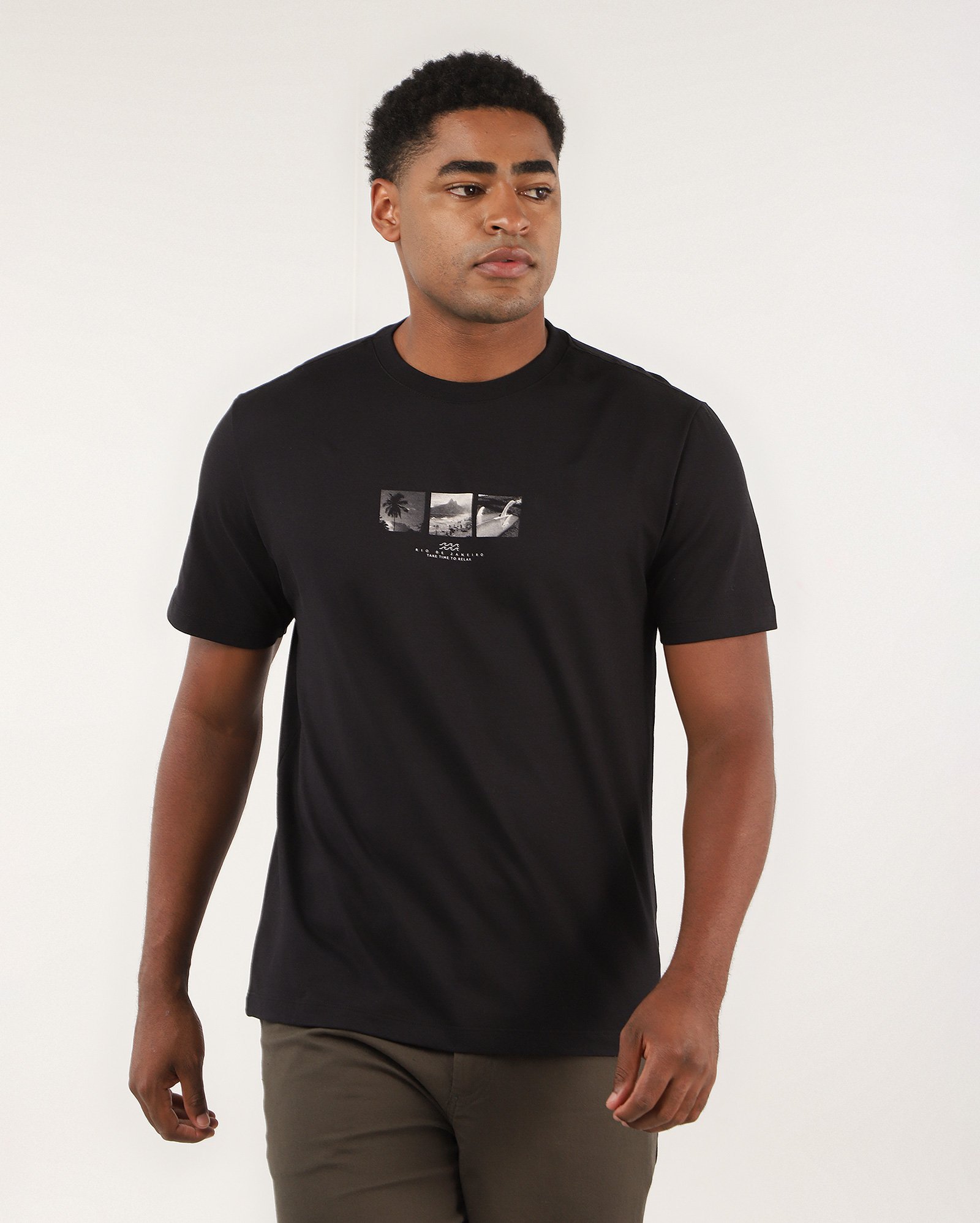 Camiseta masculina regular time to relax RJ preta | Pool