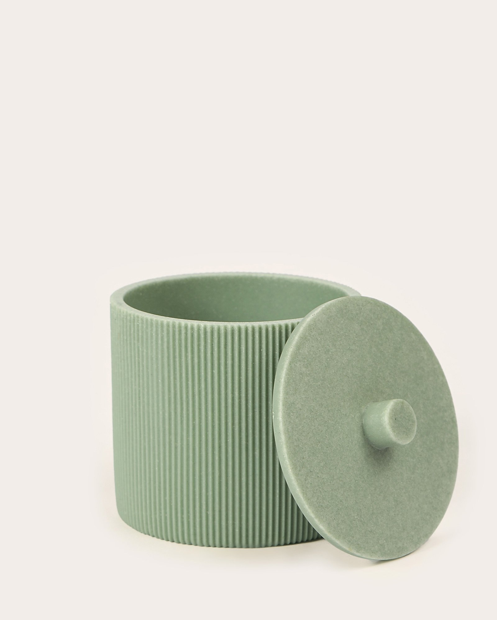 Pote decorativo com tampa Anny verde | Casa Riachuelo