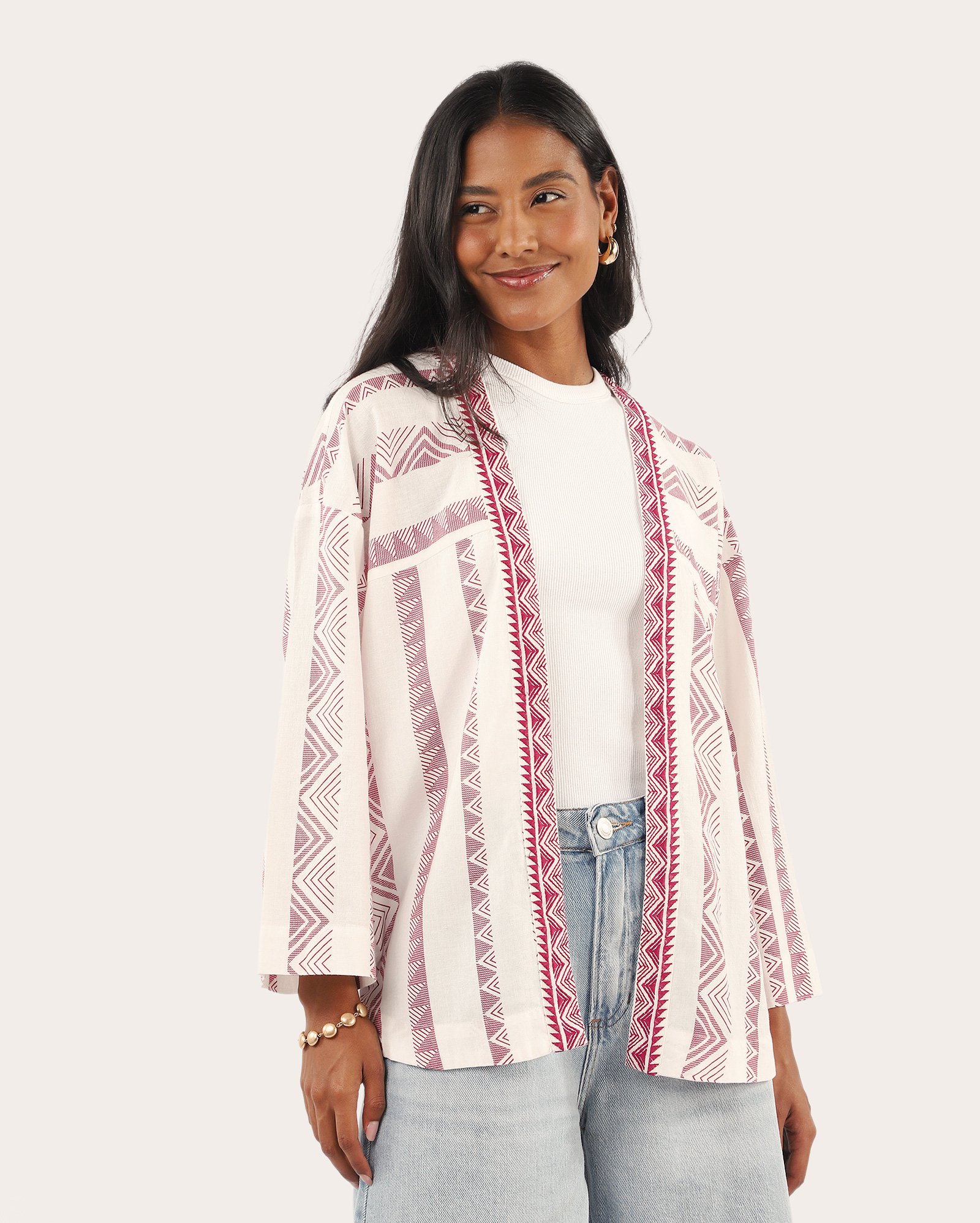 Kimono feminino manga longa estampa geométrica - bege