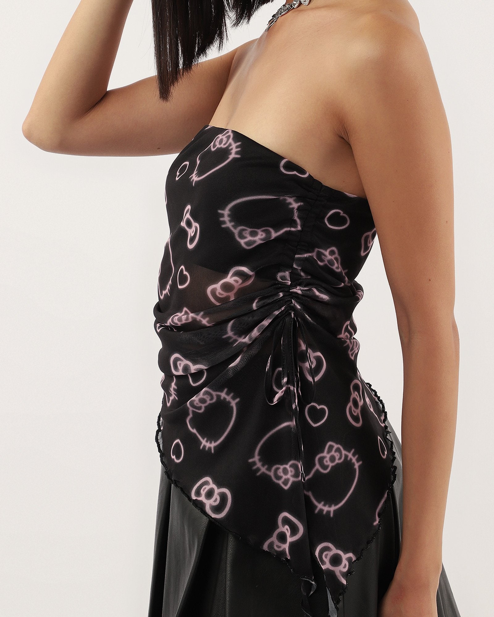Top strapless em tule Hello Kitty com laço preto | Sanrio — foto 3